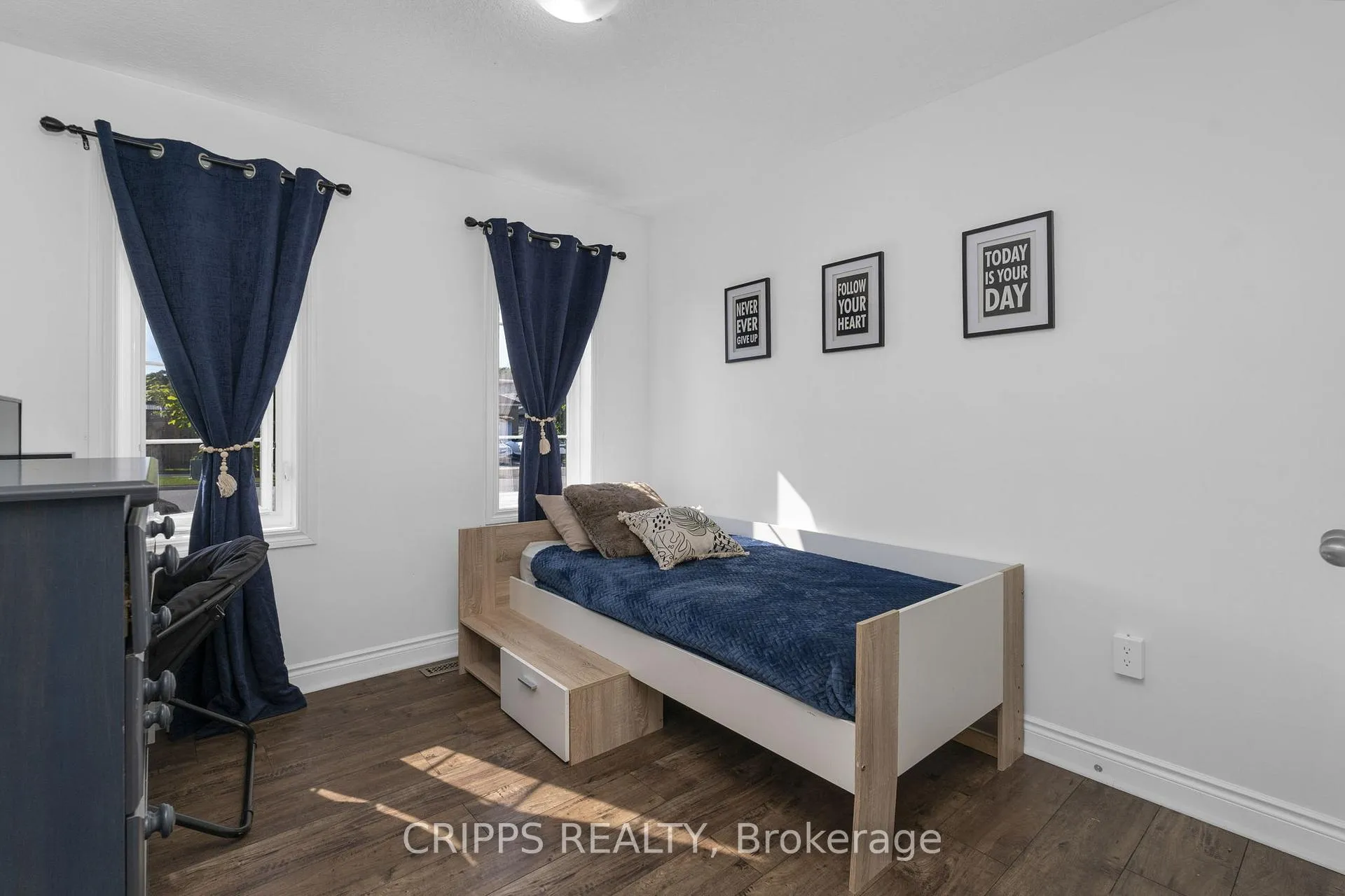 Photo 18 of 37 Sheppard Drive, Tay, Victoria Harbour — HOMEH