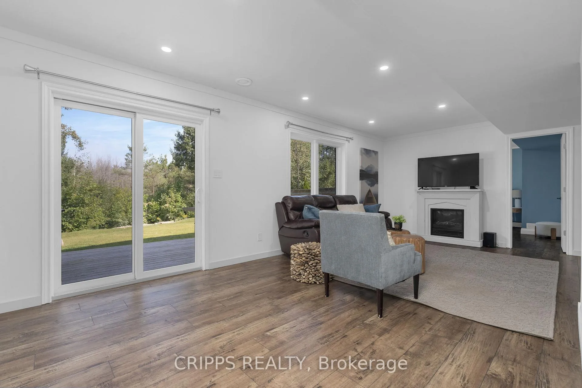 Photo 23 of 37 Sheppard Drive, Tay, Victoria Harbour — HOMEH