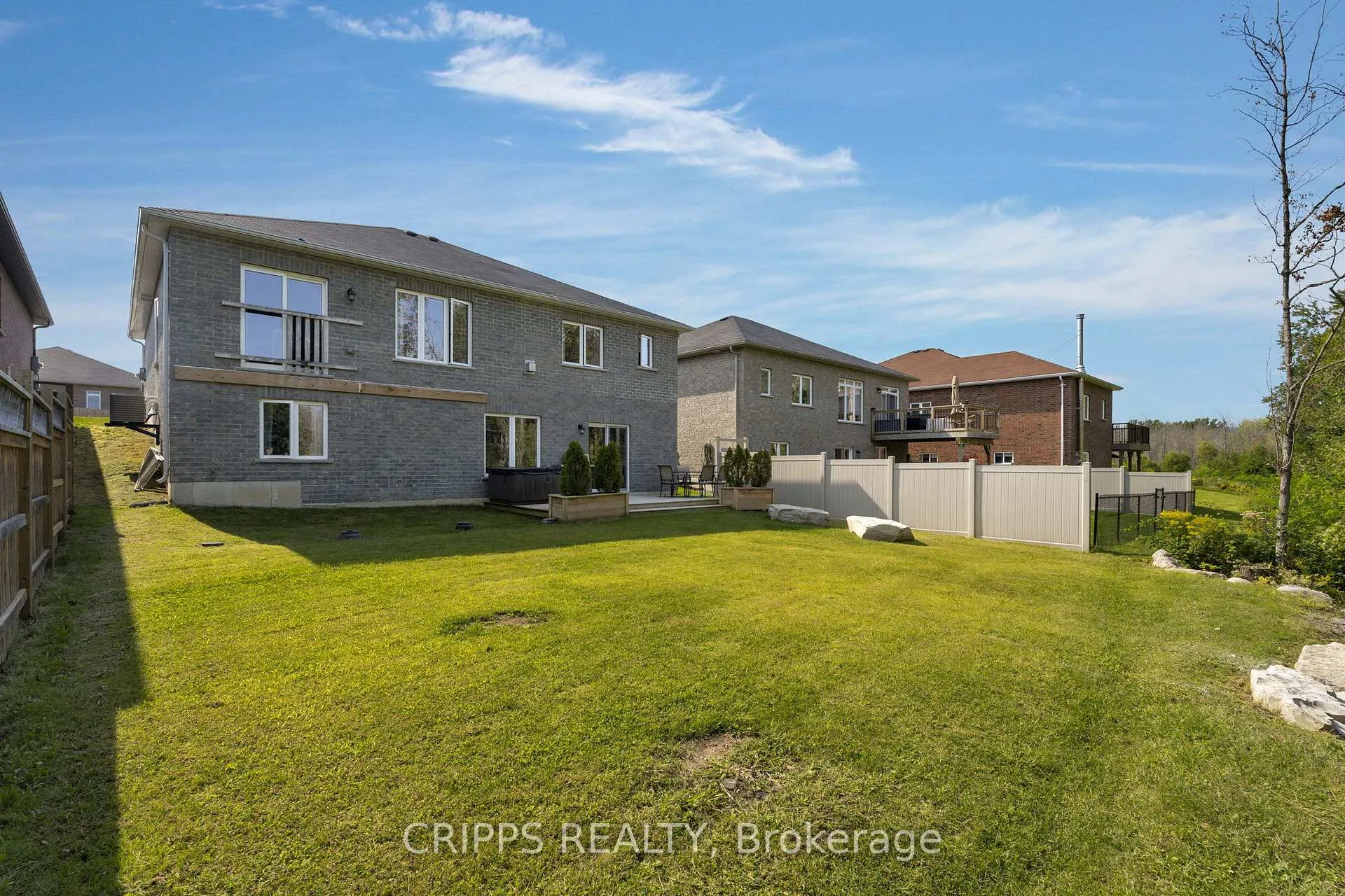 Photo 28 of 37 Sheppard Drive, Tay, Victoria Harbour — HOMEH