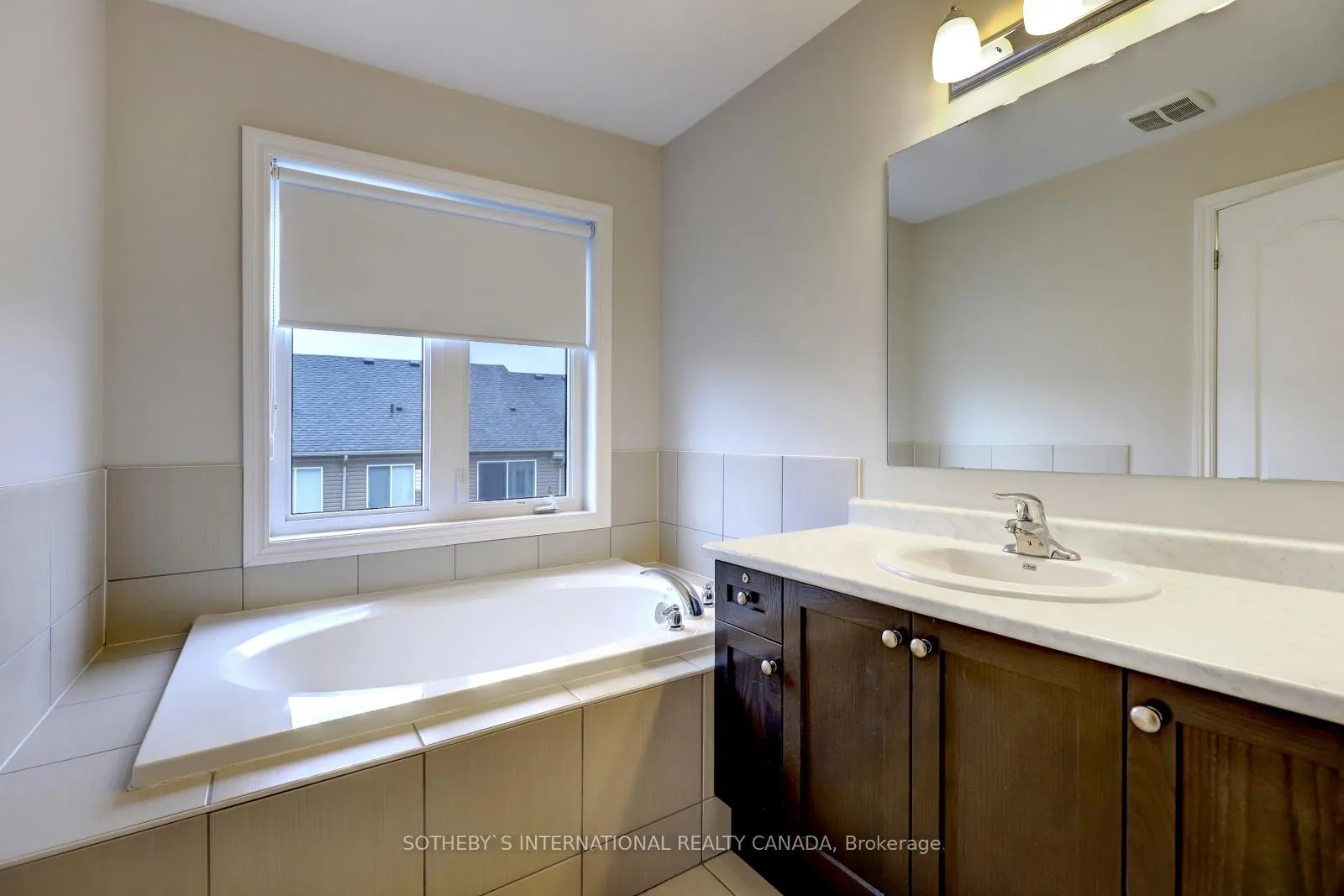 Photo 21 of 22 Great Gabe Crescent, Oshawa, Windfields — HOMEH