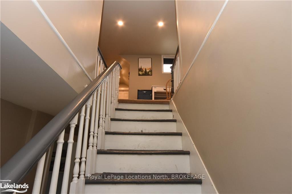 Photo 24 of 6176 21 22 NOTTAWASAGA Sdrd, Clearview, Rural Clearview — HOMEH