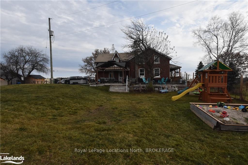 Photo 29 of 6176 21 22 NOTTAWASAGA Sdrd, Clearview, Rural Clearview — HOMEH