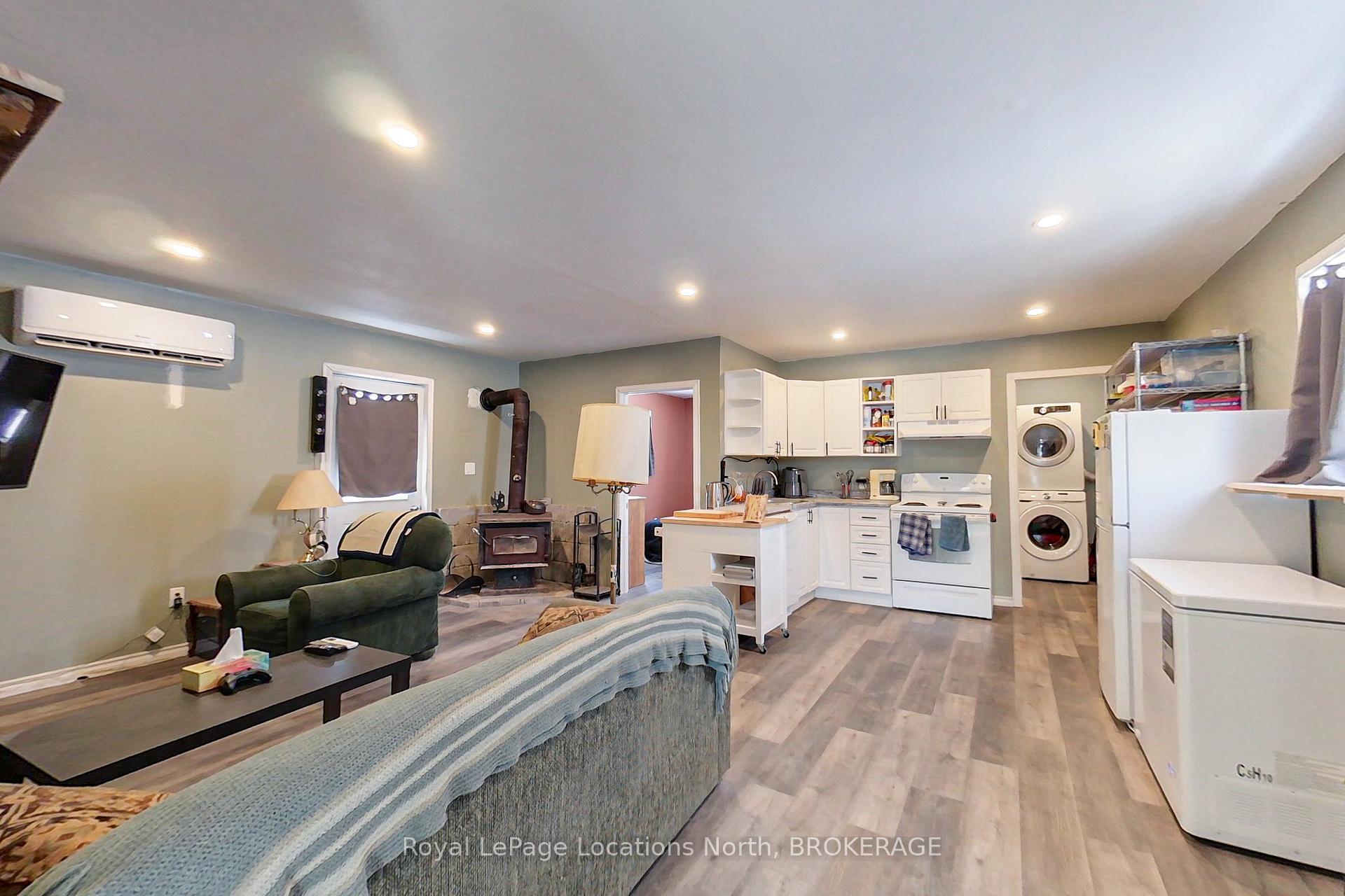 Photo 37 of 6176 21 22 NOTTAWASAGA Sdrd, Clearview, Rural Clearview — HOMEH