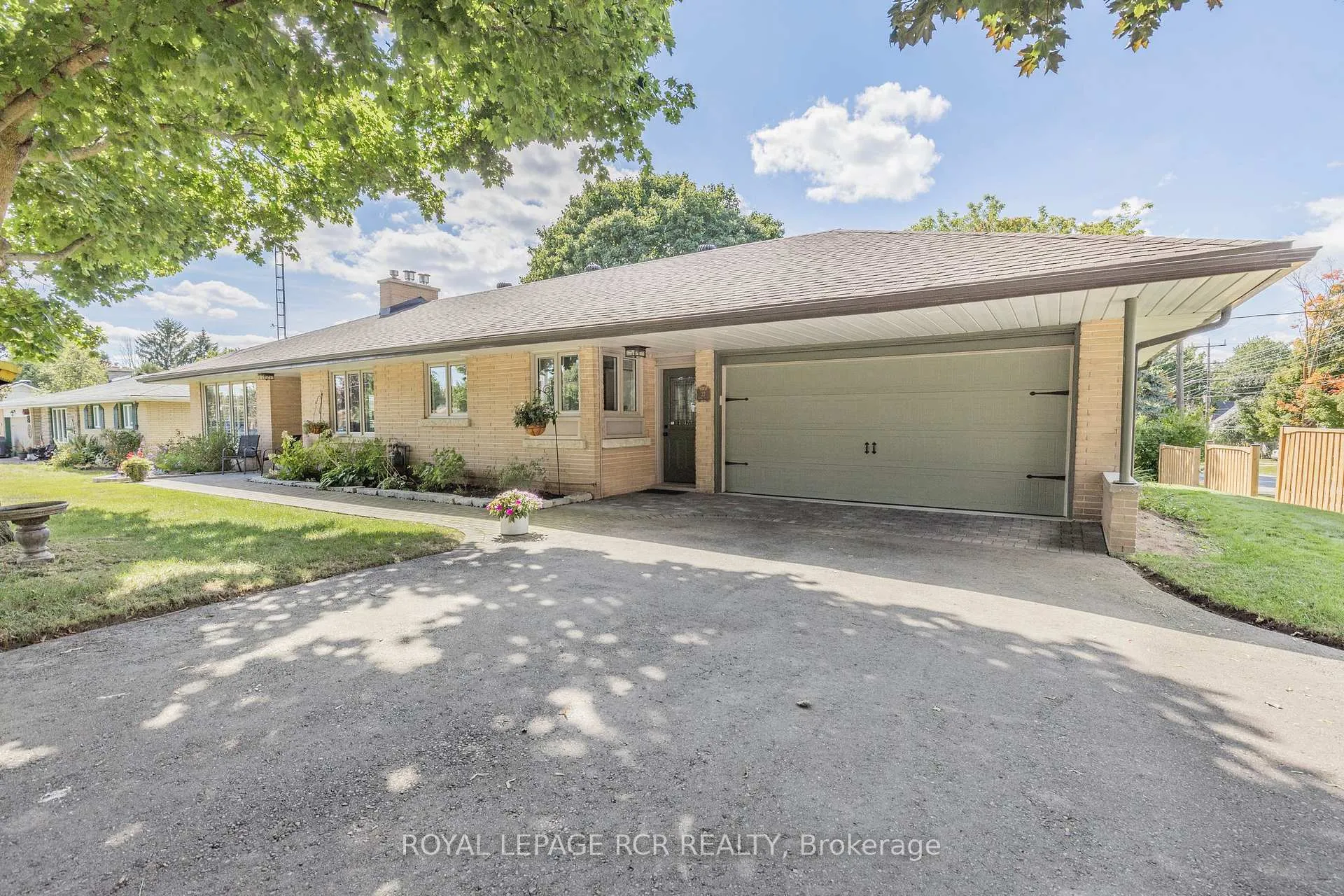 Photo 5 of 22 King Street S, Innisfil, Cookstown — HOMEH