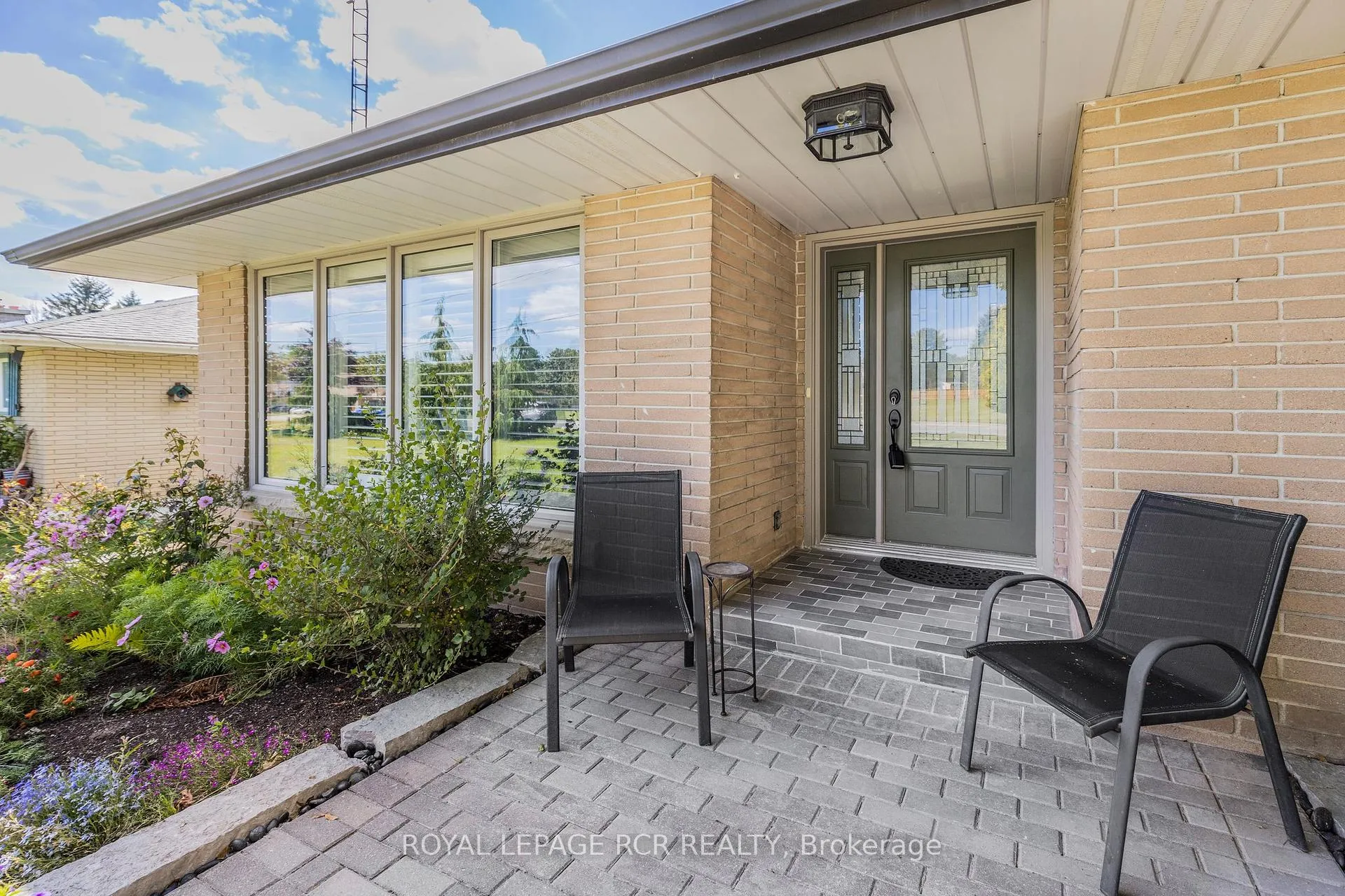 Photo 8 of 22 King Street S, Innisfil, Cookstown — HOMEH