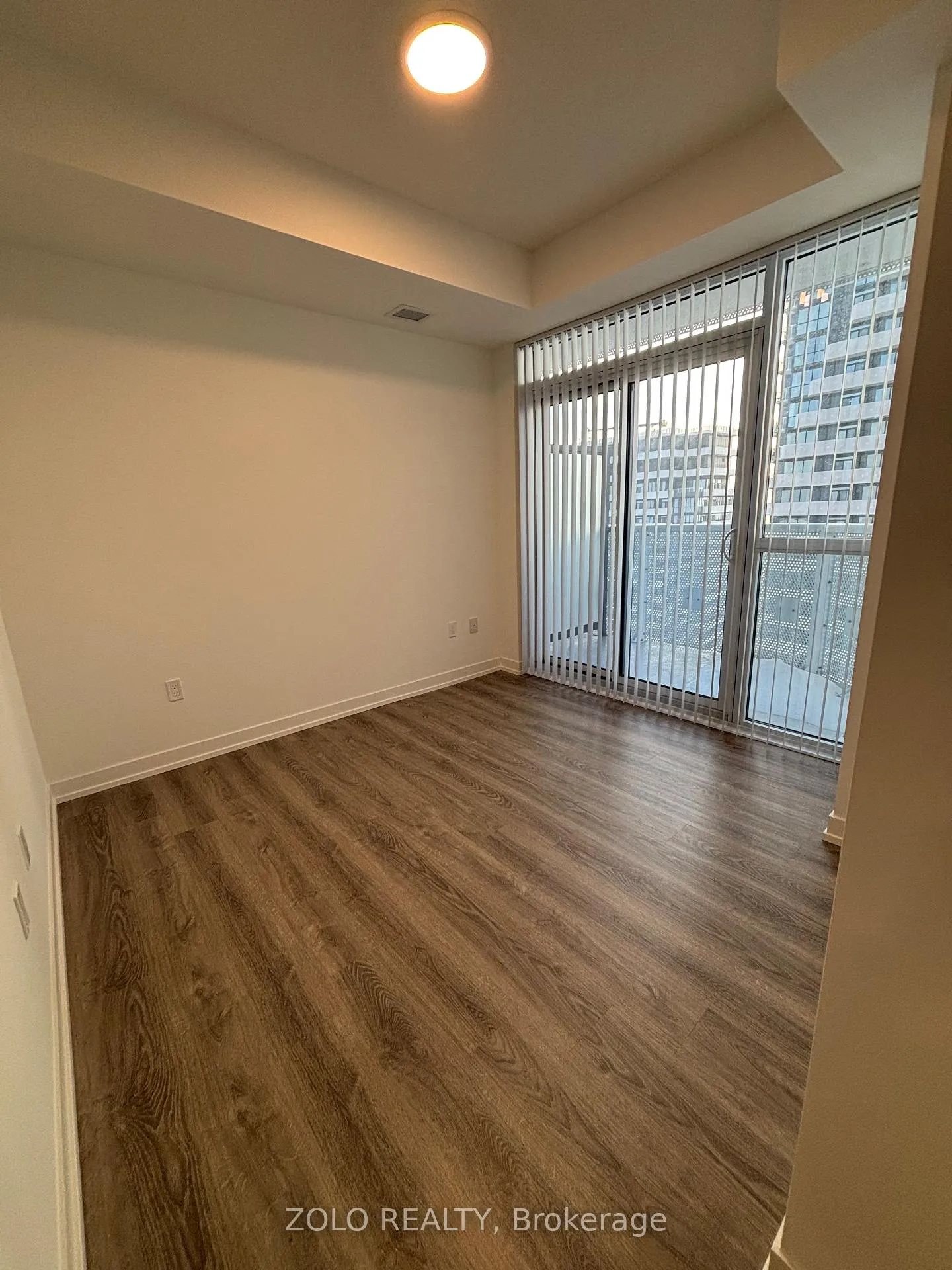 Photo 6 of Unit 5002, 8 Interchange Way E, Vaughan, Vaughan Corporate Centre — HOMEH