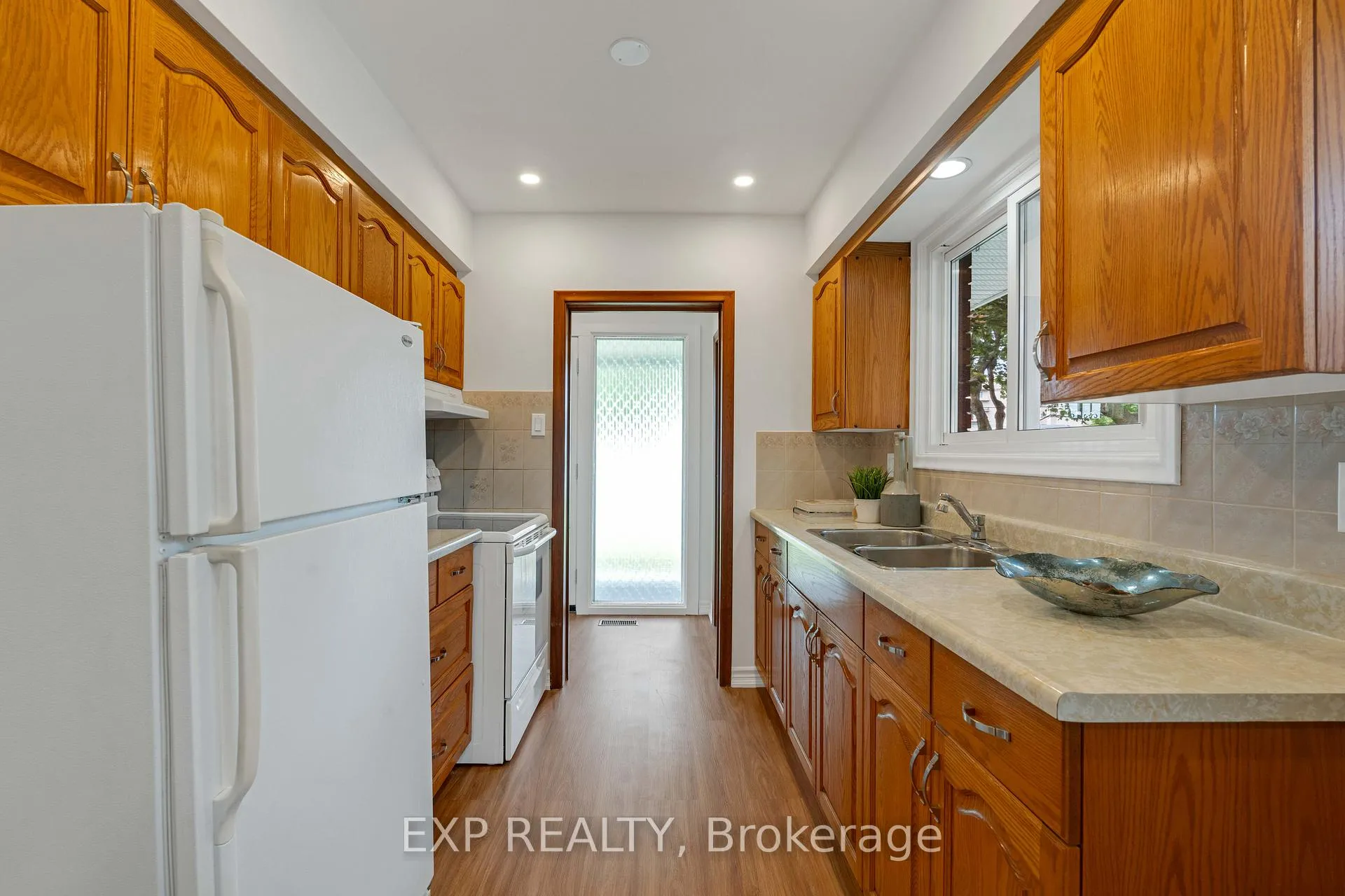 Photo 9 of 47 Sunrise Drive, Hamilton, Corman — HOMEH