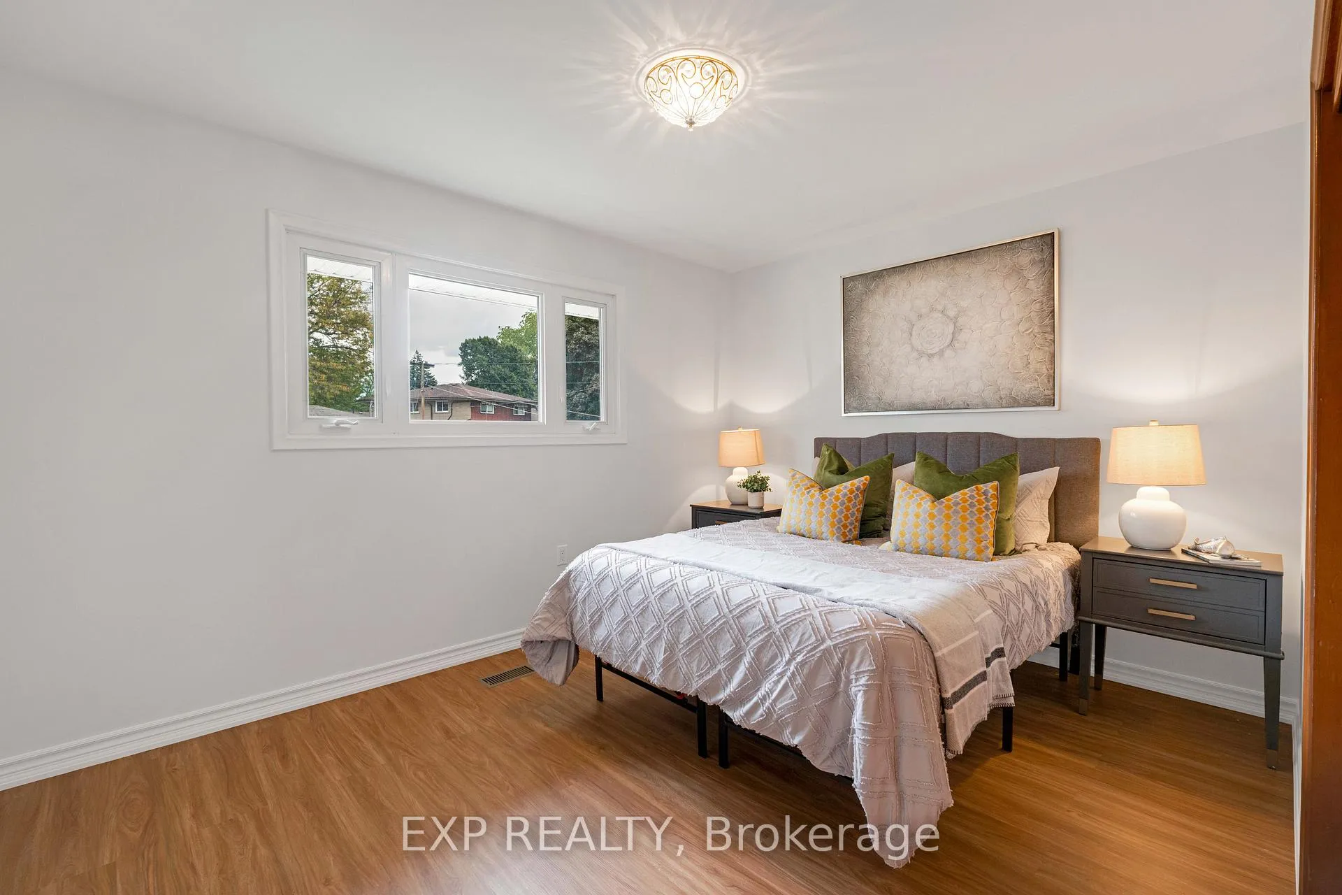 Photo 11 of 47 Sunrise Drive, Hamilton, Corman — HOMEH