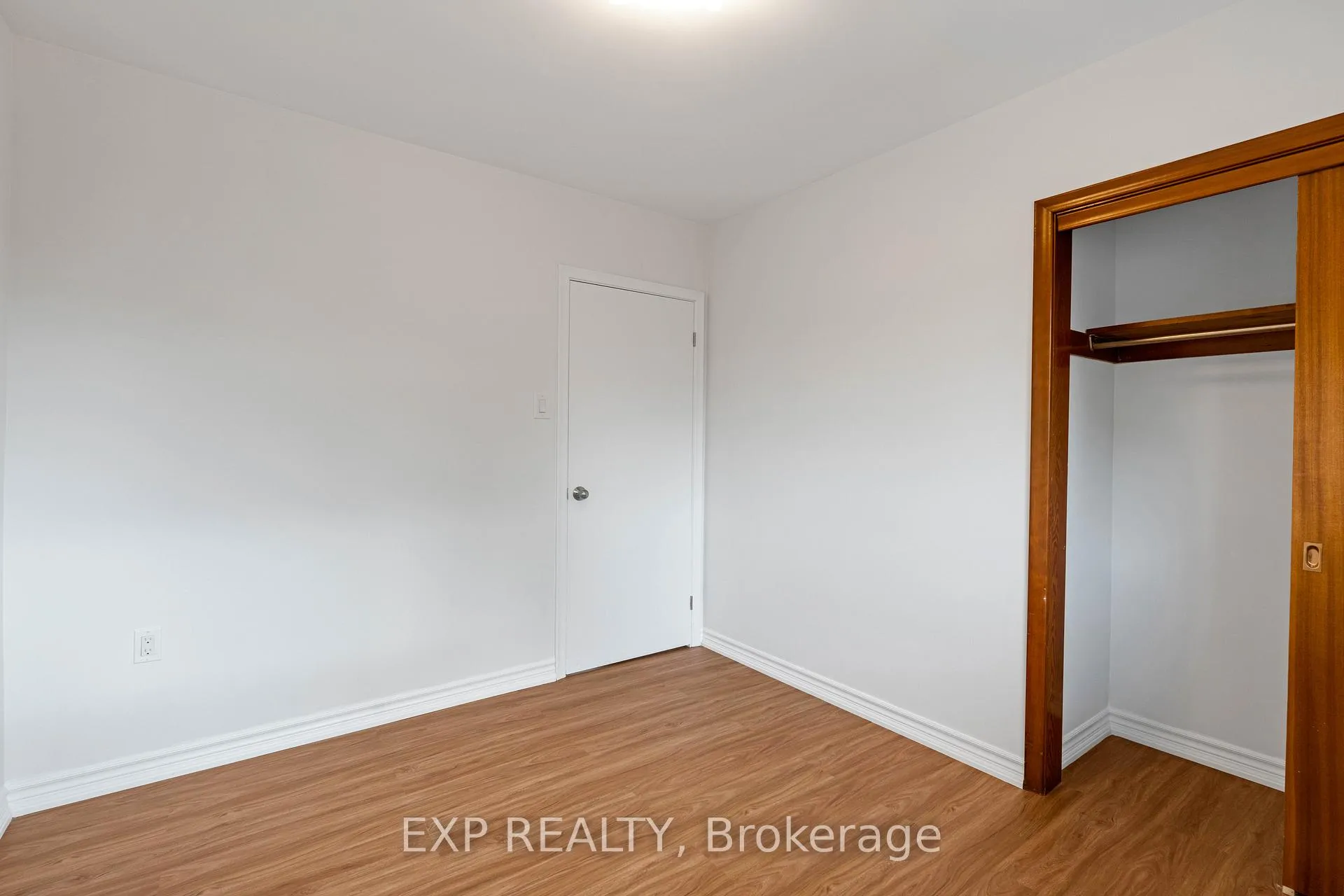 Photo 14 of 47 Sunrise Drive, Hamilton, Corman — HOMEH