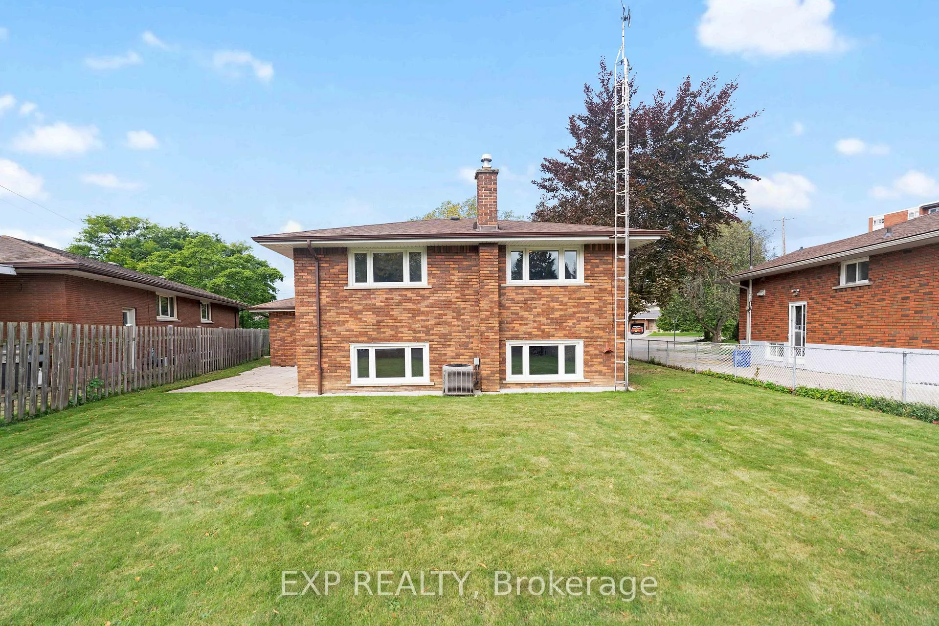 Photo 24 of 47 Sunrise Drive, Hamilton, Corman — HOMEH