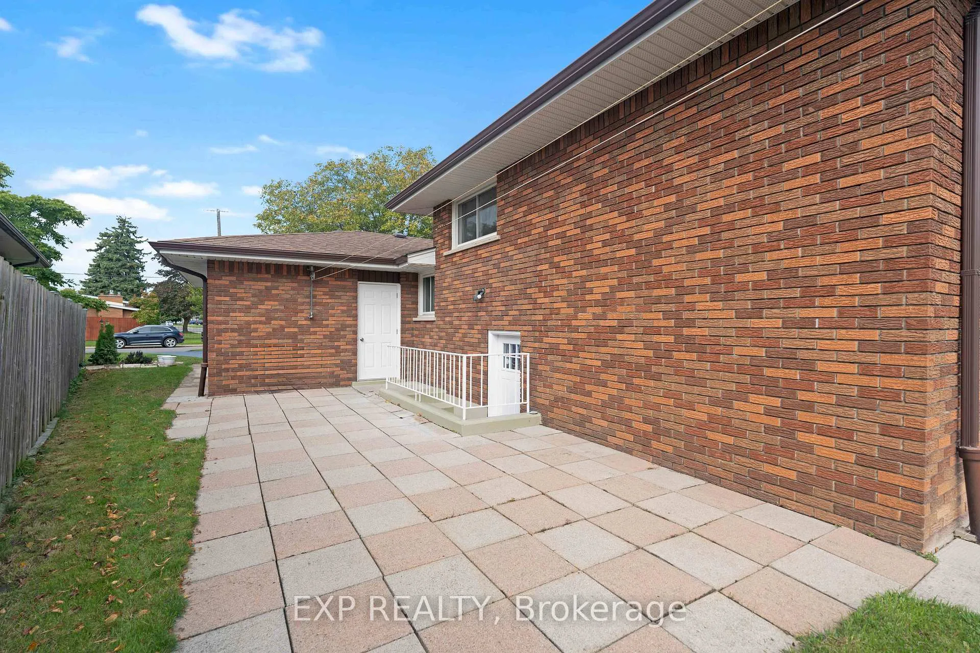 Photo 26 of 47 Sunrise Drive, Hamilton, Corman — HOMEH