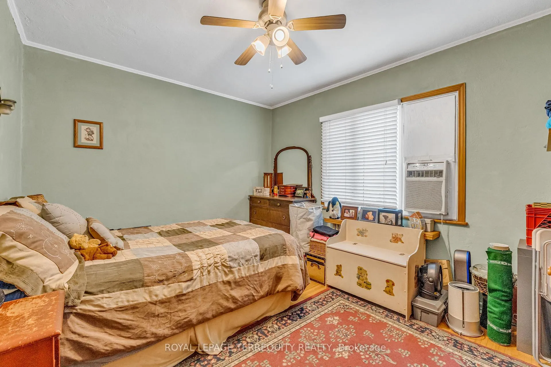 Photo 12 of 51 Claxton Boulevard, Toronto, Humewood-Cedarvale — HOMEH