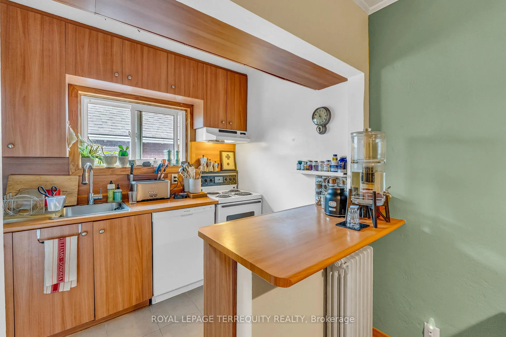 Photo 14 of 51 Claxton Boulevard, Toronto, Humewood-Cedarvale — HOMEH