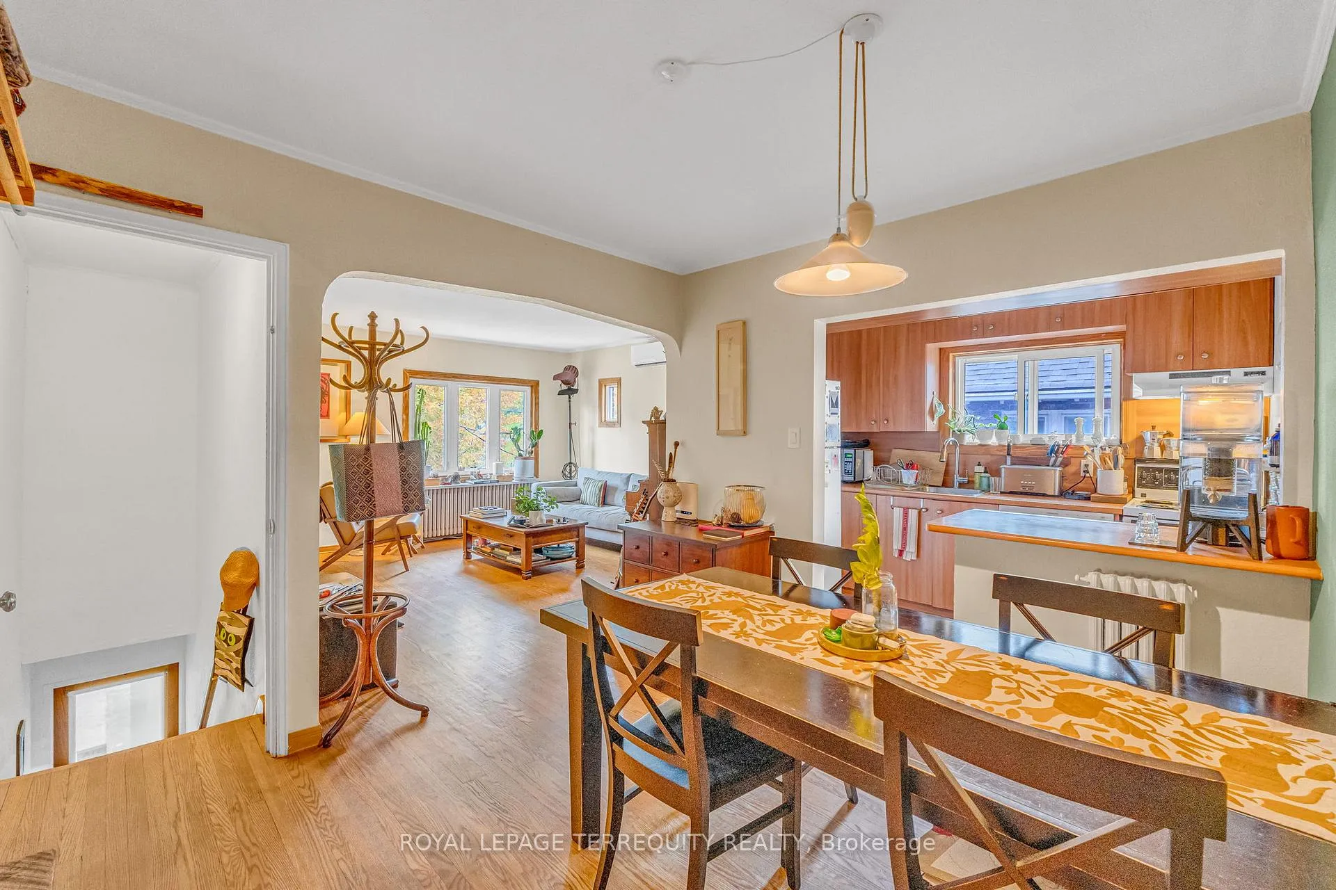 Photo 18 of 51 Claxton Boulevard, Toronto, Humewood-Cedarvale — HOMEH