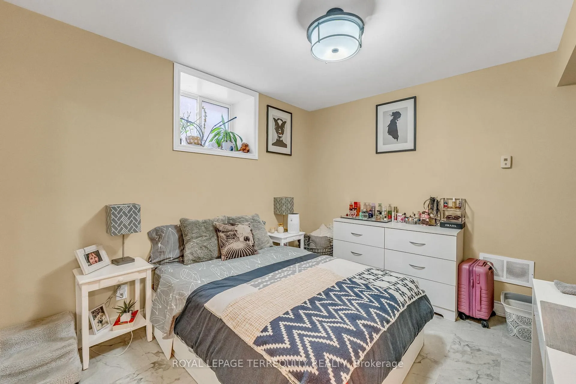 Photo 27 of 51 Claxton Boulevard, Toronto, Humewood-Cedarvale — HOMEH