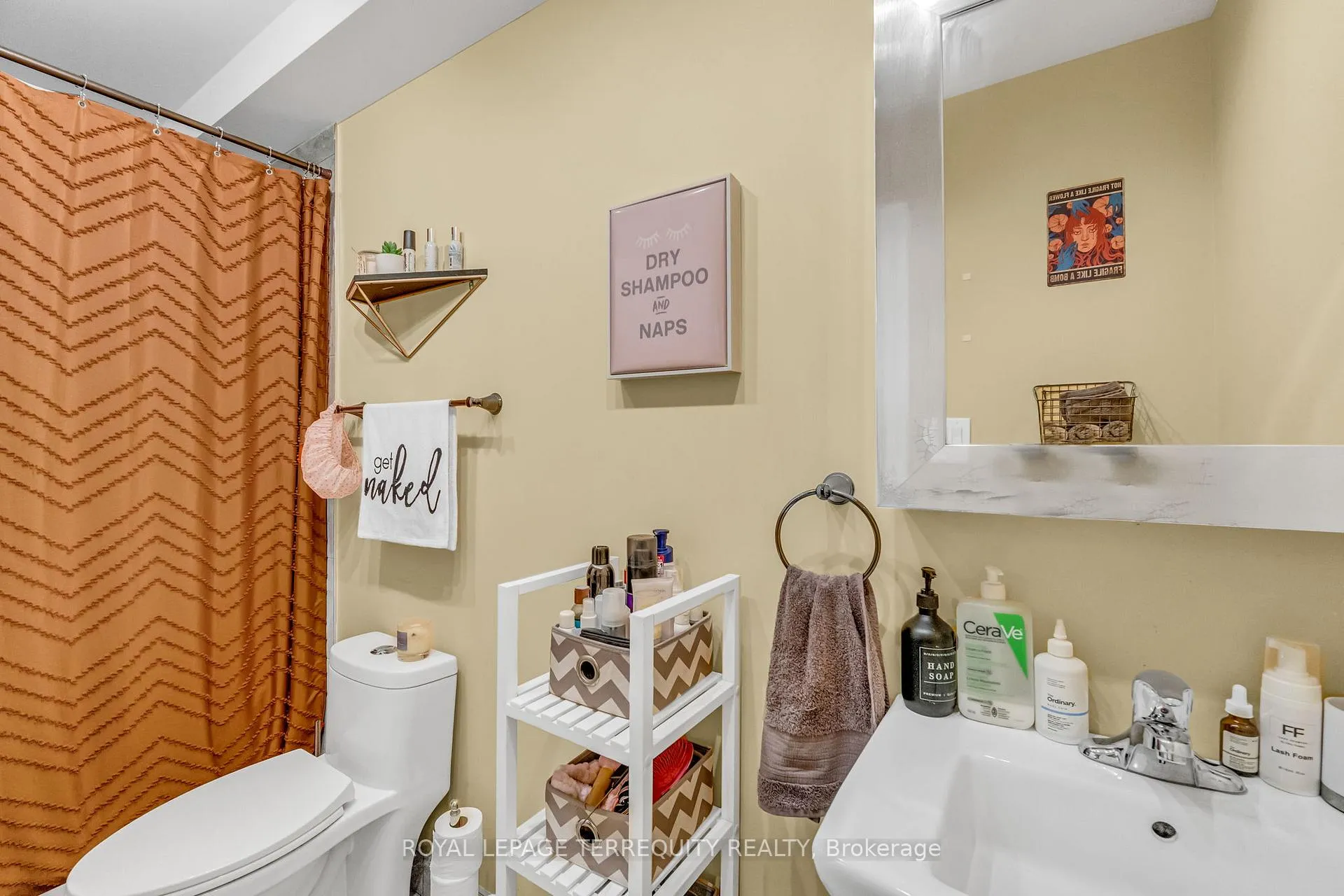 Photo 29 of 51 Claxton Boulevard, Toronto, Humewood-Cedarvale — HOMEH