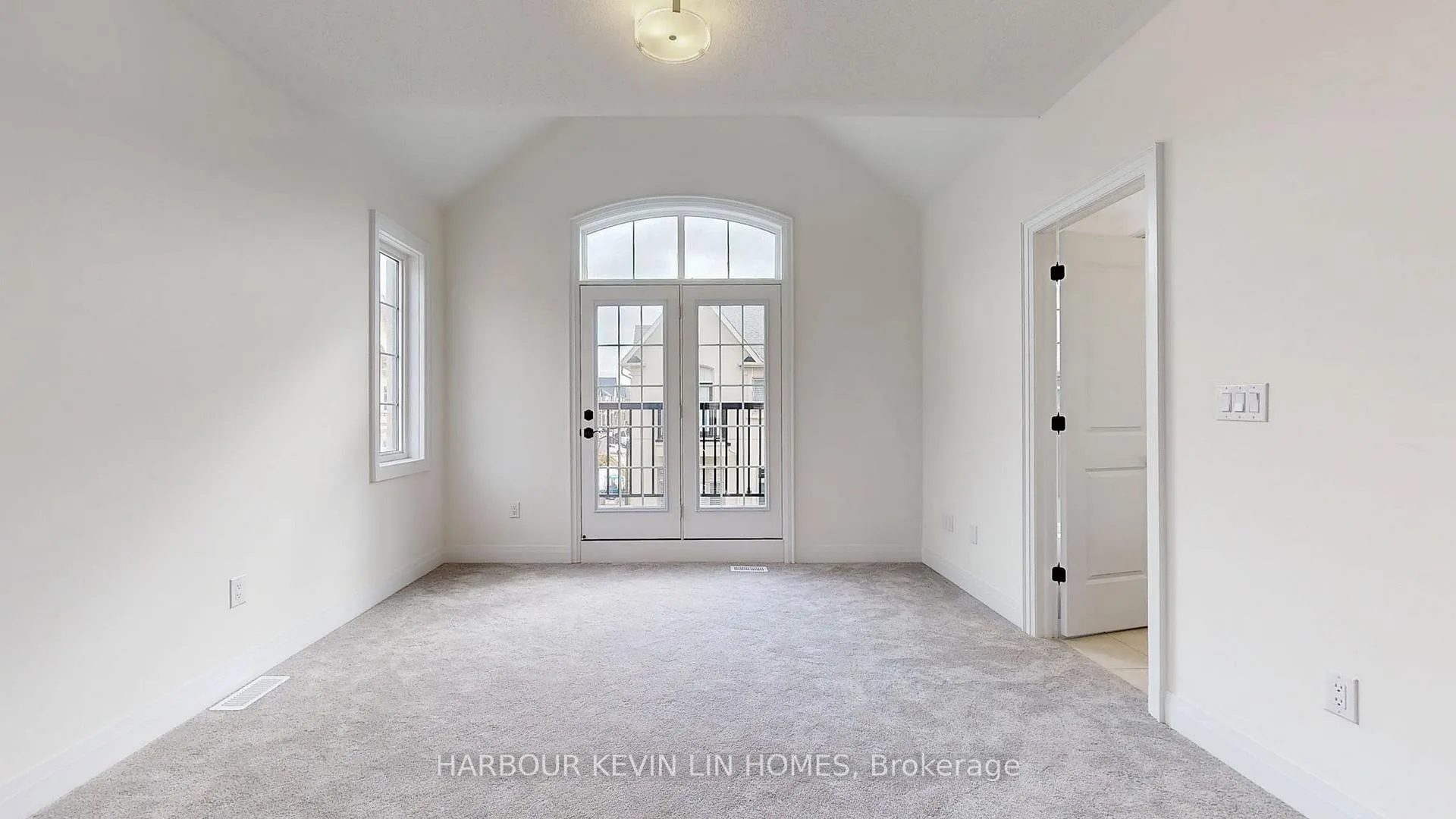 Photo 18 of 1 Gardeners Lane, Markham, Angus Glen — HOMEH