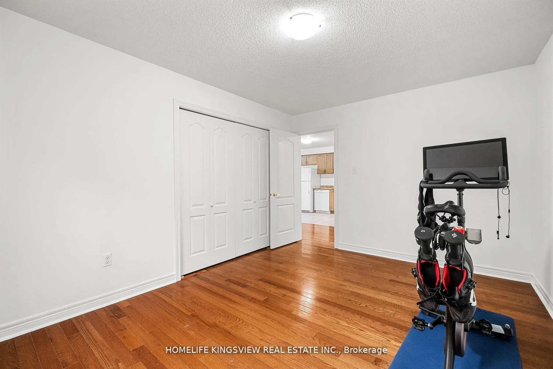 Photo 30 of 220 Peak Point Boulevard, Vaughan, Rural Vaughan — HOMEH
