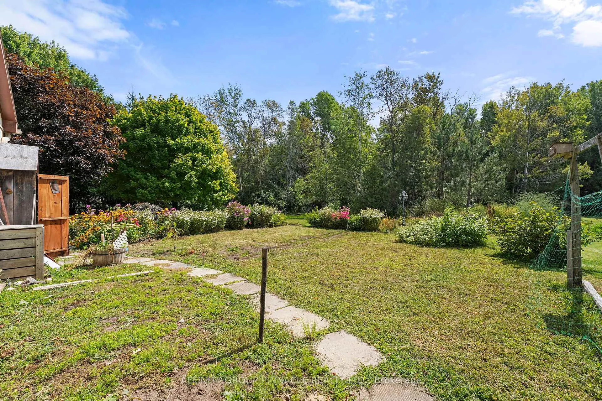 Photo 33 of B1330 Main Street E, Brock, Rural Brock — HOMEH