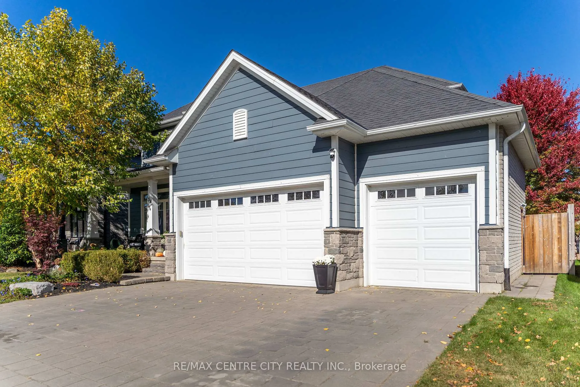 Photo 2 of 56 Caverhill Crescent, Middlesex Centre, Komoka — HOMEH