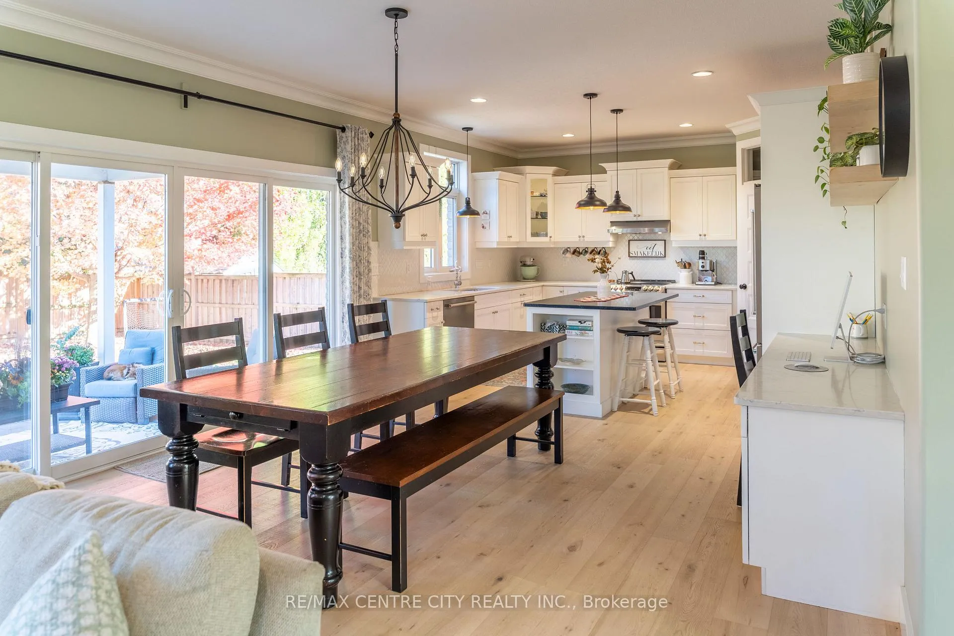 Photo 14 of 56 Caverhill Crescent, Middlesex Centre, Komoka — HOMEH