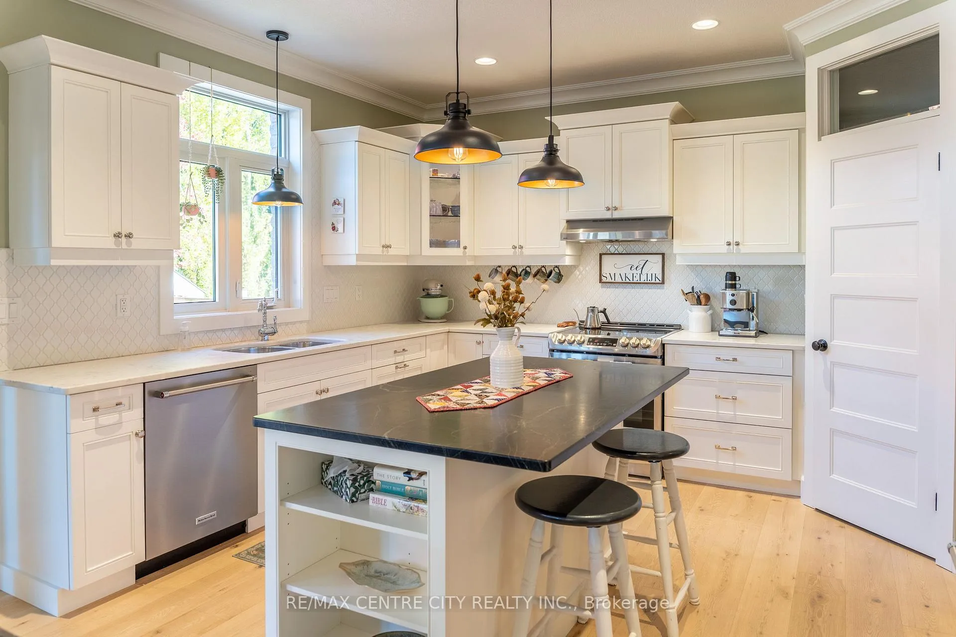 Photo 16 of 56 Caverhill Crescent, Middlesex Centre, Komoka — HOMEH