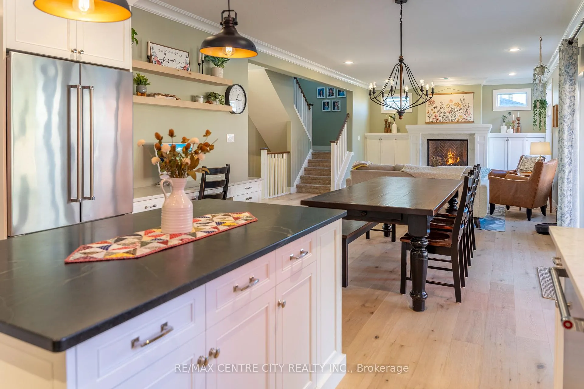 Photo 18 of 56 Caverhill Crescent, Middlesex Centre, Komoka — HOMEH