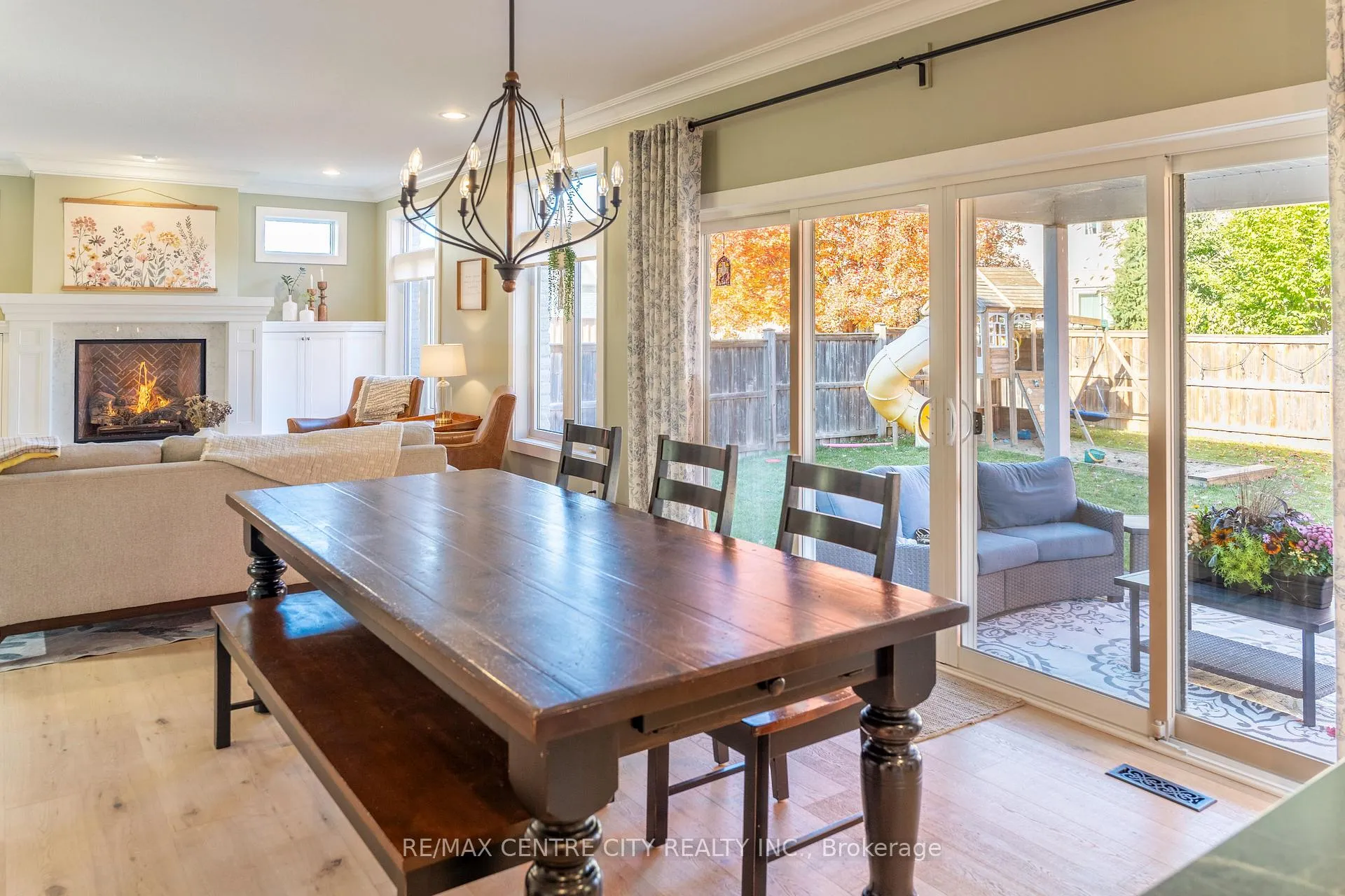 Photo 19 of 56 Caverhill Crescent, Middlesex Centre, Komoka — HOMEH