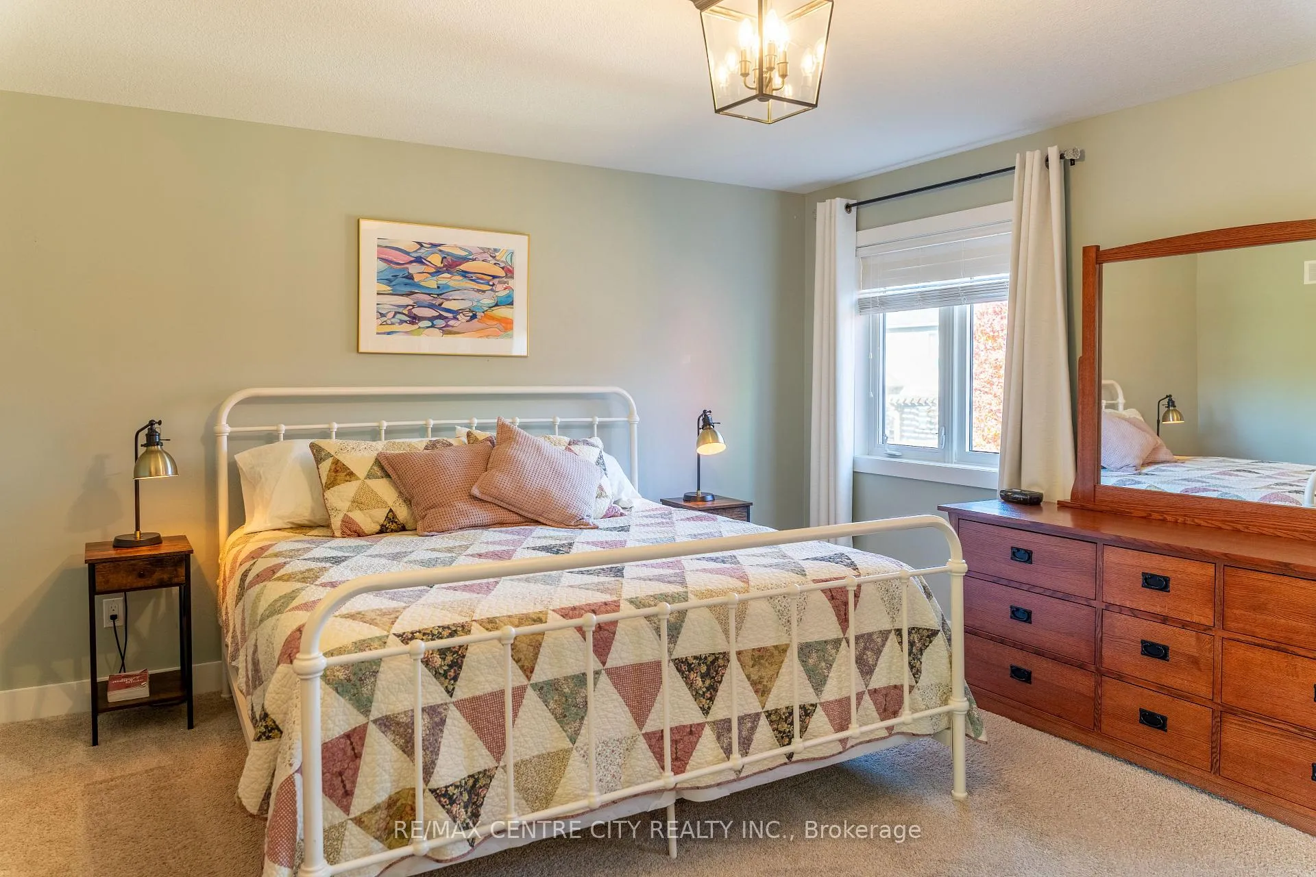 Photo 25 of 56 Caverhill Crescent, Middlesex Centre, Komoka — HOMEH