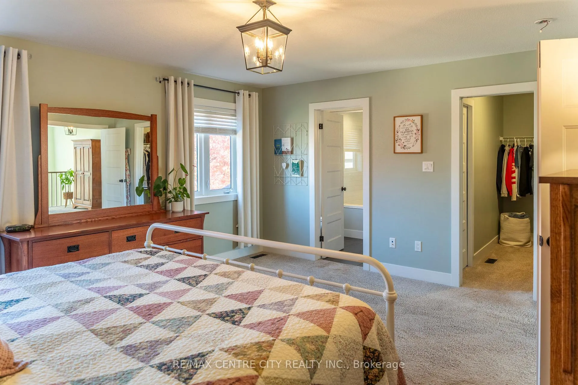 Photo 26 of 56 Caverhill Crescent, Middlesex Centre, Komoka — HOMEH