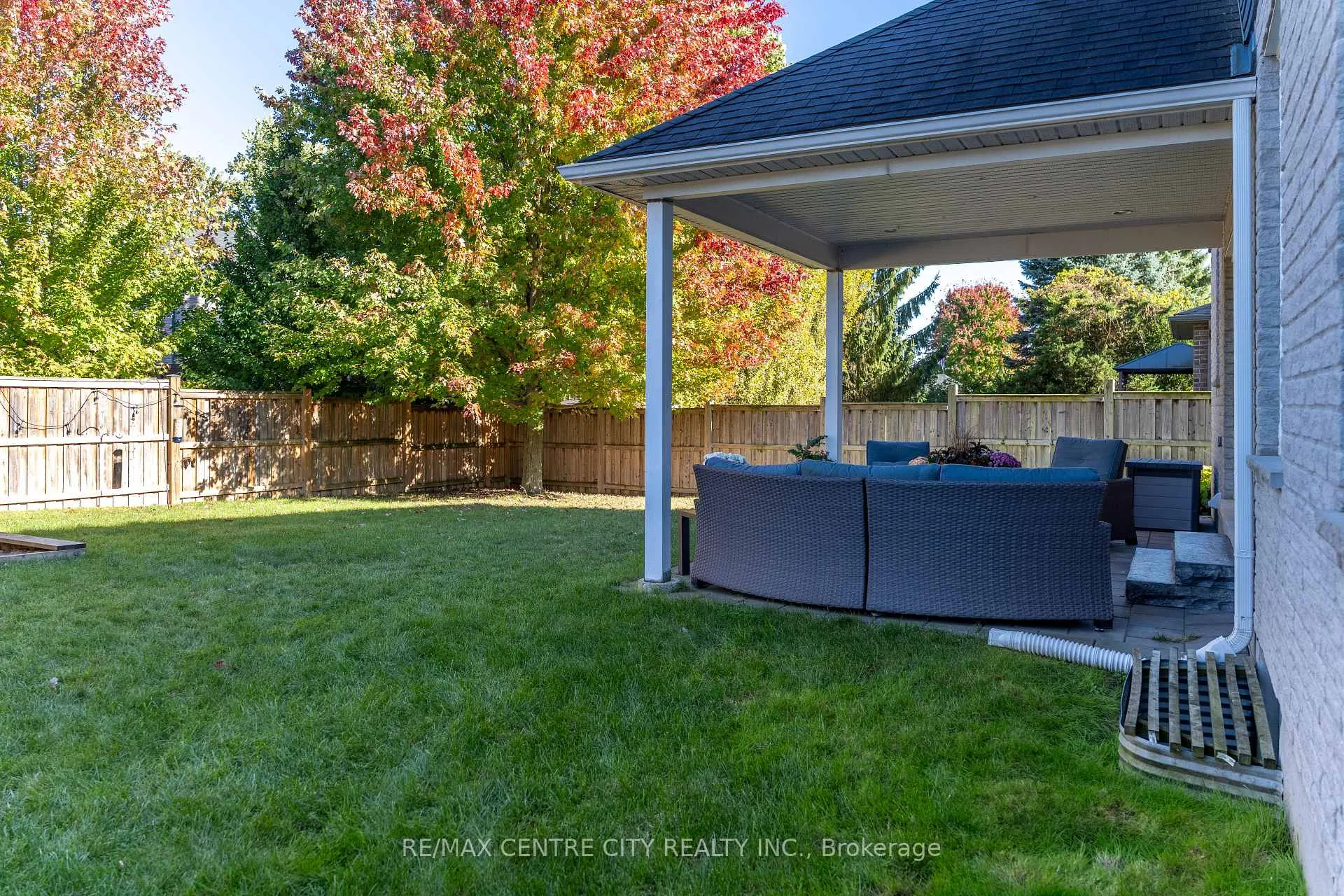 Photo 47 of 56 Caverhill Crescent, Middlesex Centre, Komoka — HOMEH