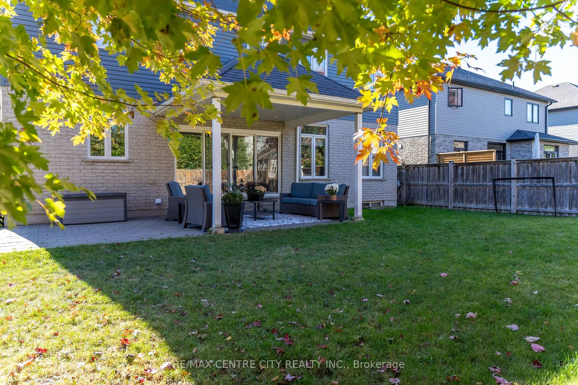 Photo 49 of 56 Caverhill Crescent, Middlesex Centre, Komoka — HOMEH