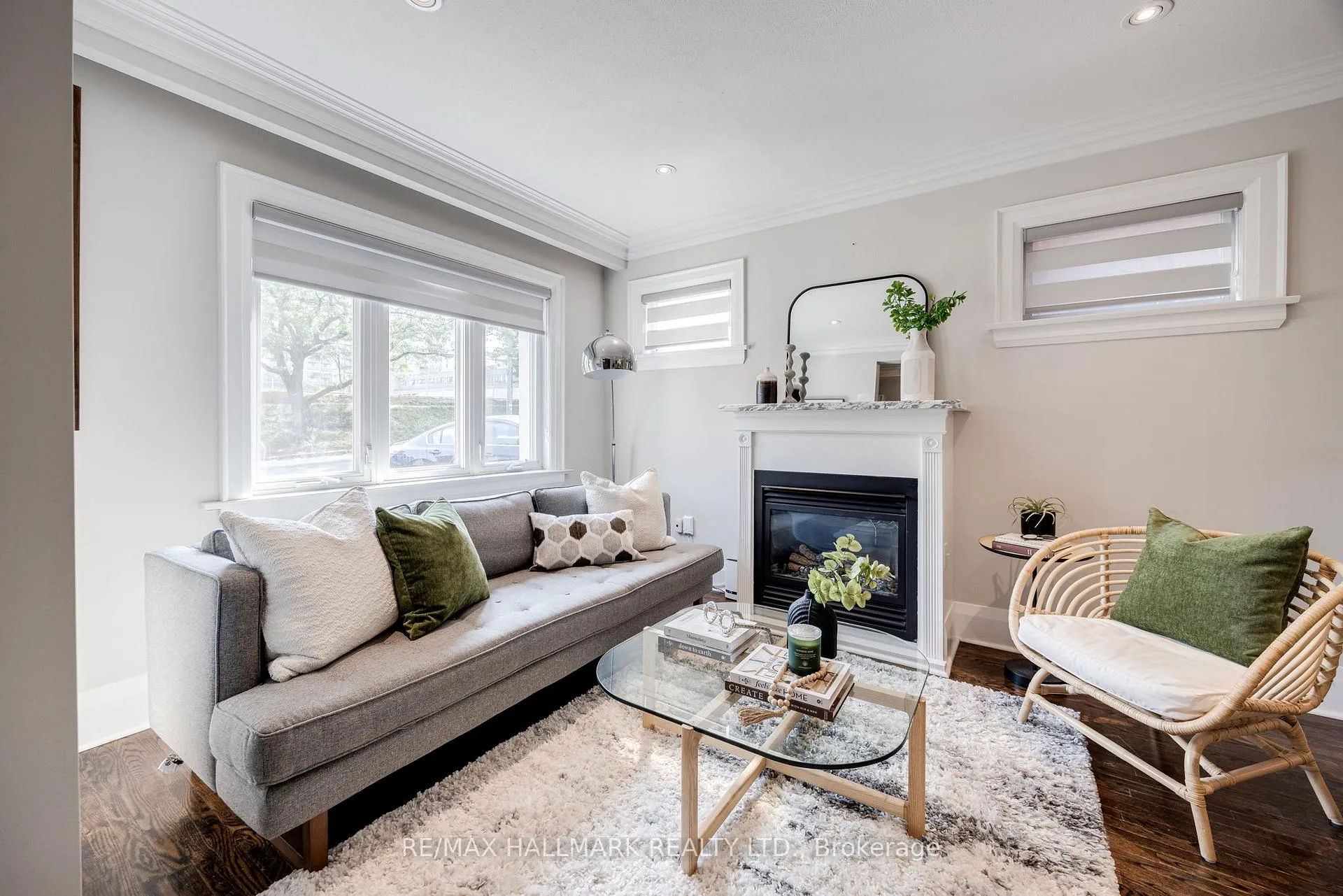 Photo 5 of 212 Broadway Avenue, Toronto, Mount Pleasant East — HOMEH