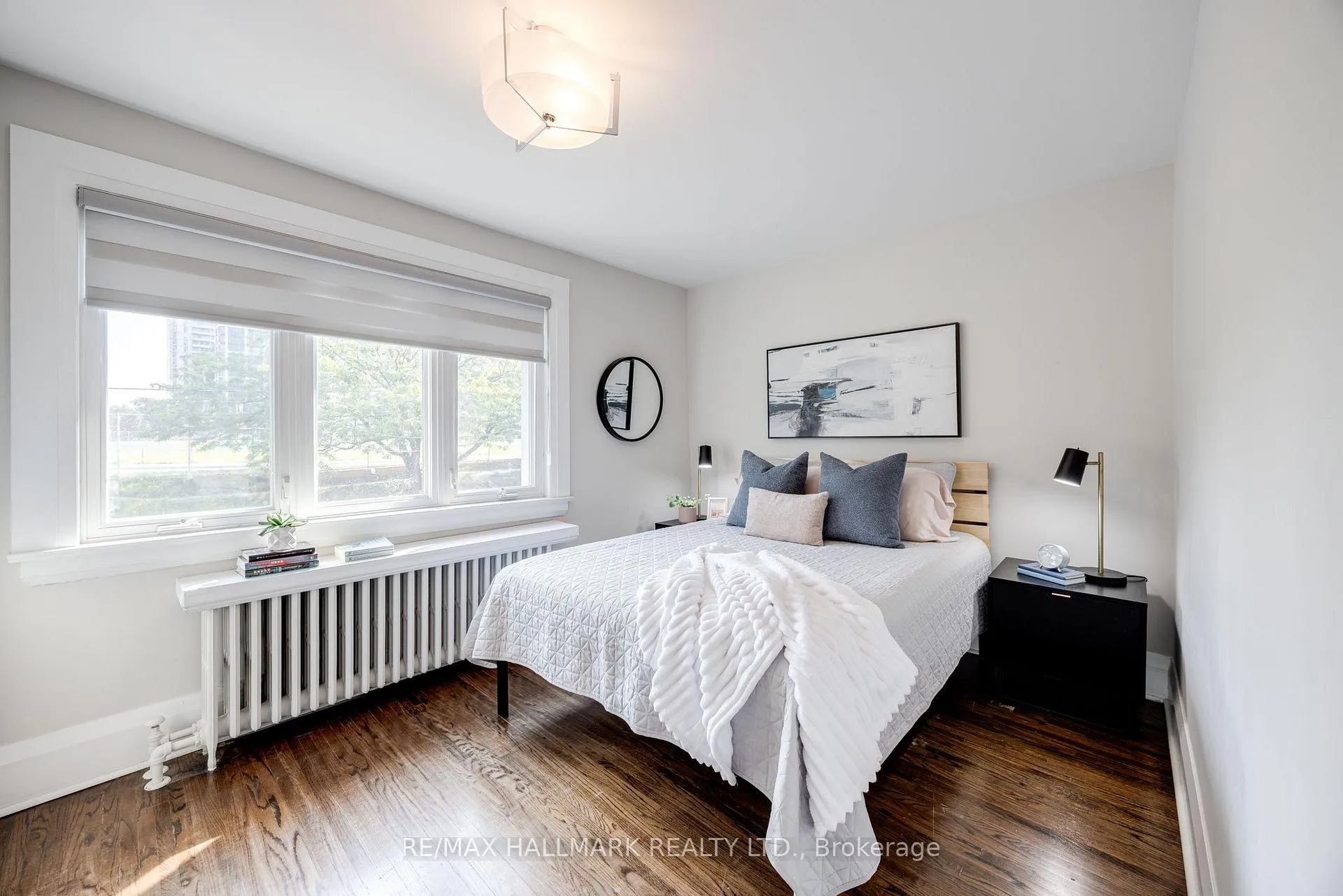 Photo 14 of 212 Broadway Avenue, Toronto, Mount Pleasant East — HOMEH