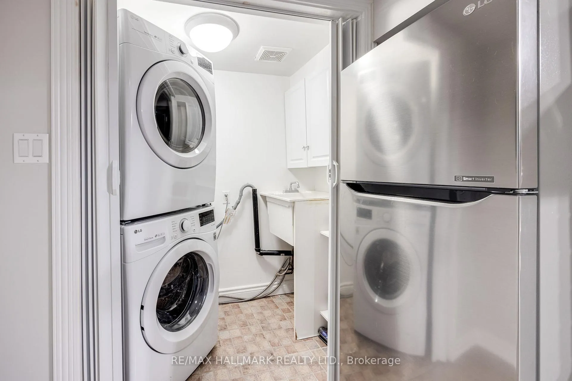 Photo 20 of 212 Broadway Avenue, Toronto, Mount Pleasant East — HOMEH