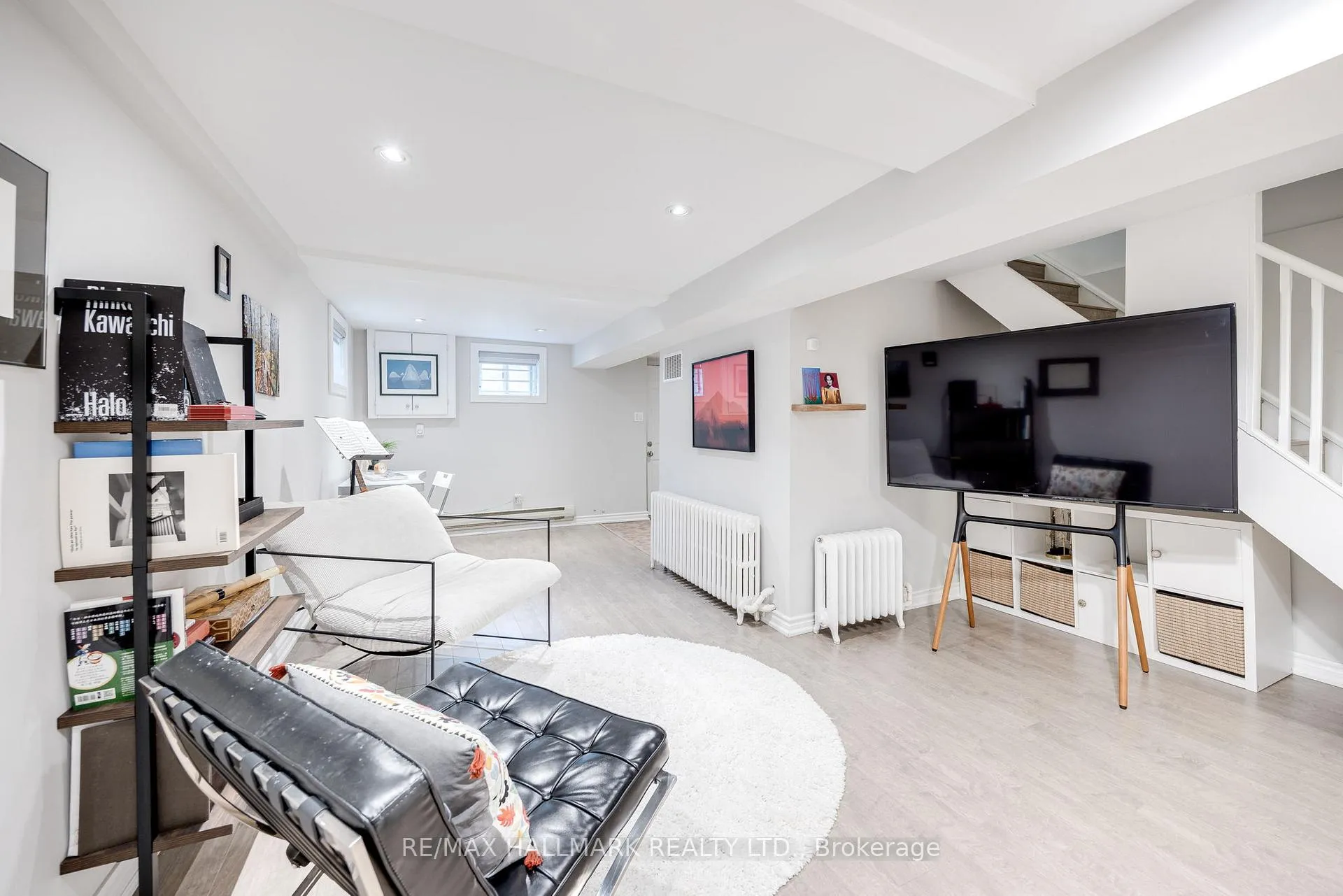 Photo 23 of 212 Broadway Avenue, Toronto, Mount Pleasant East — HOMEH