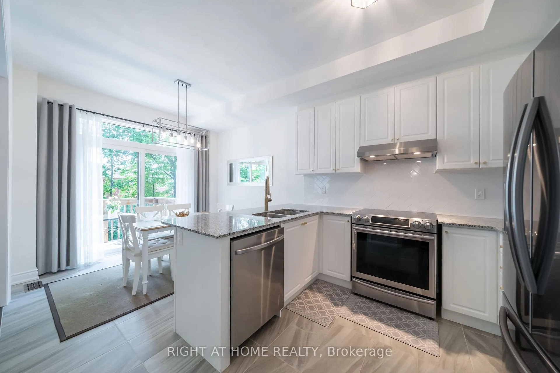 Photo 7 of 1942 Mcneil Street, Innisfil, Alcona — HOMEH