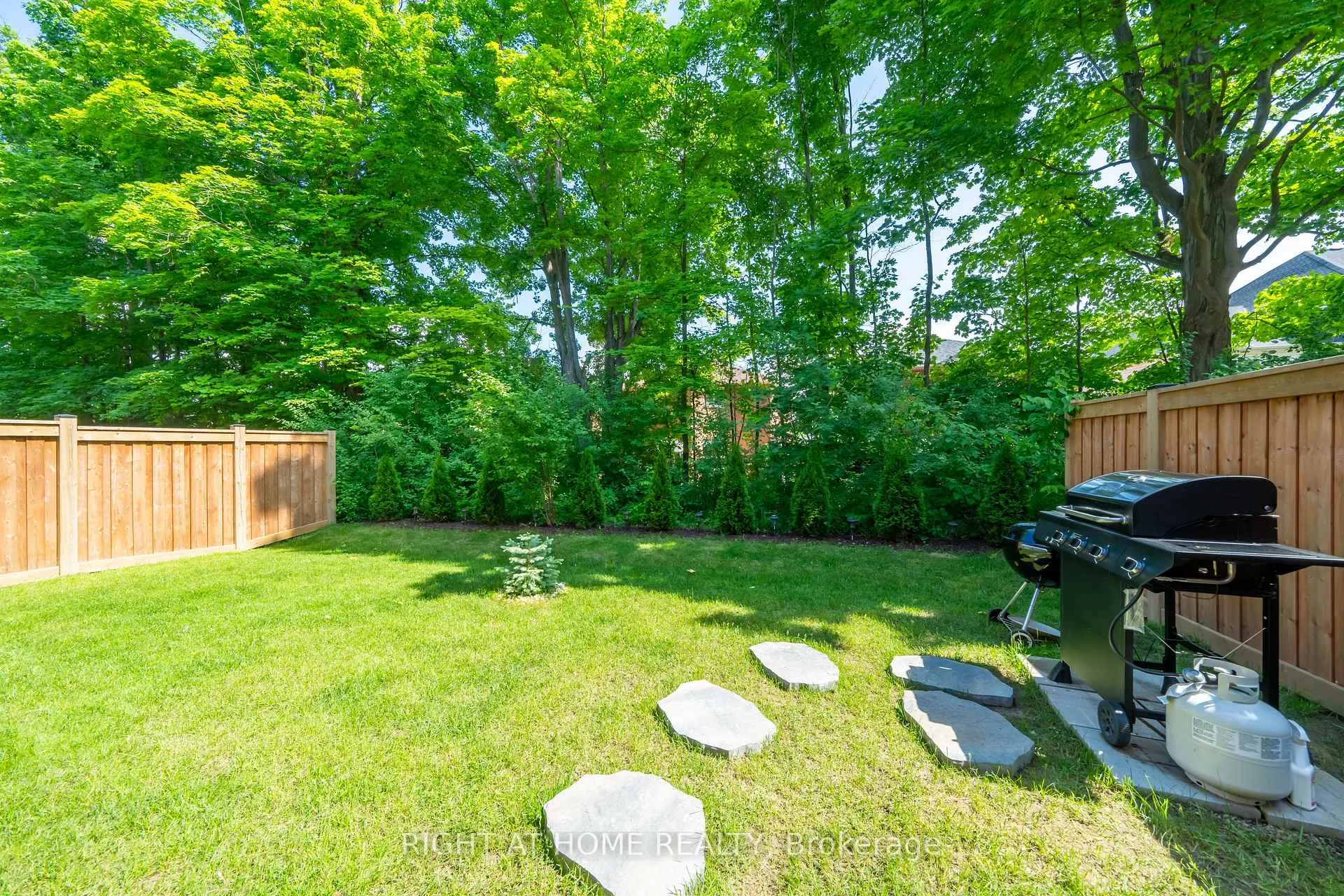Photo 30 of 1942 Mcneil Street, Innisfil, Alcona — HOMEH