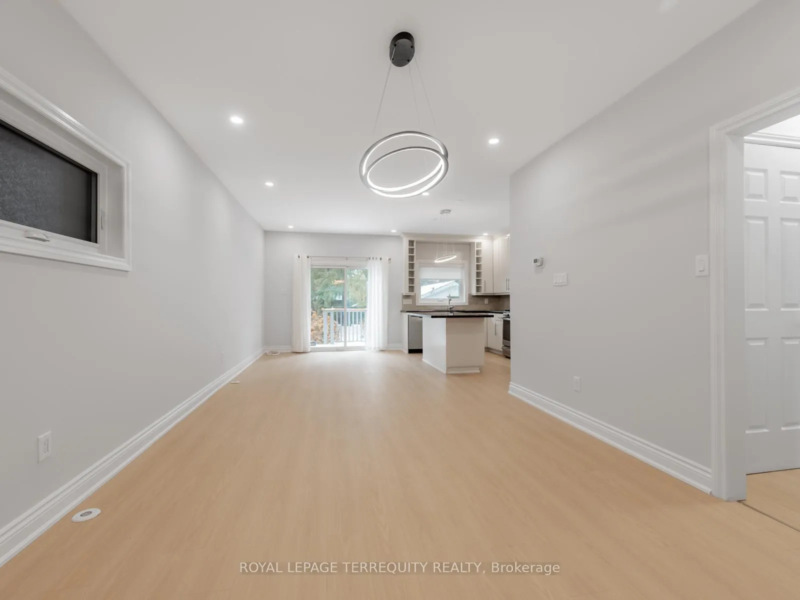 Photo 8 of 533 Soudan Avenue, Toronto, Mount Pleasant East — HOMEH