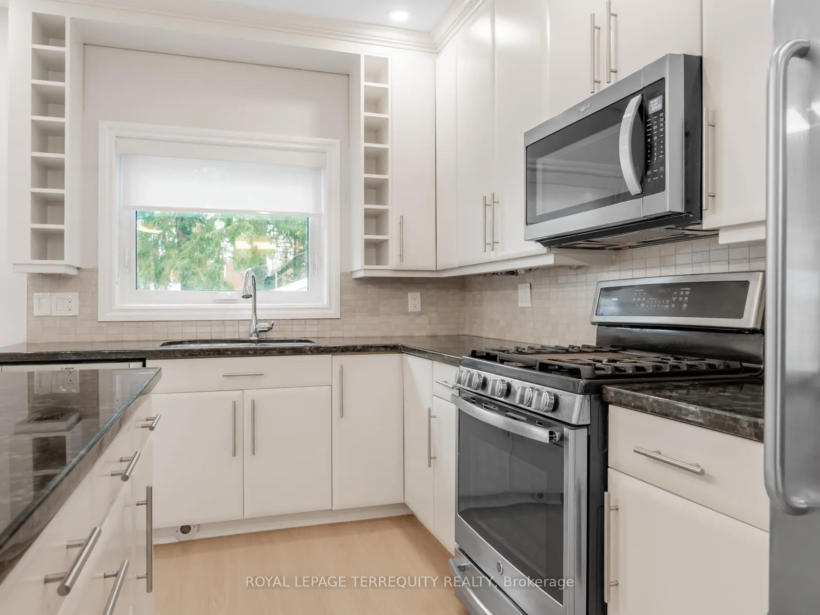 Photo 15 of 533 Soudan Avenue, Toronto, Mount Pleasant East — HOMEH
