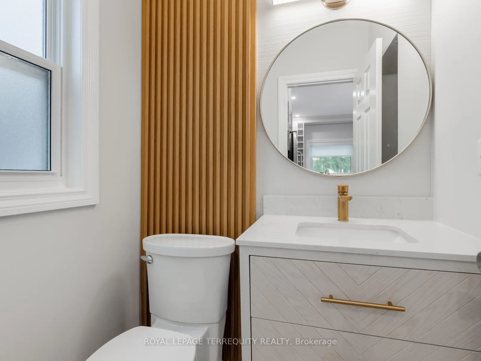 Photo 17 of 533 Soudan Avenue, Toronto, Mount Pleasant East — HOMEH