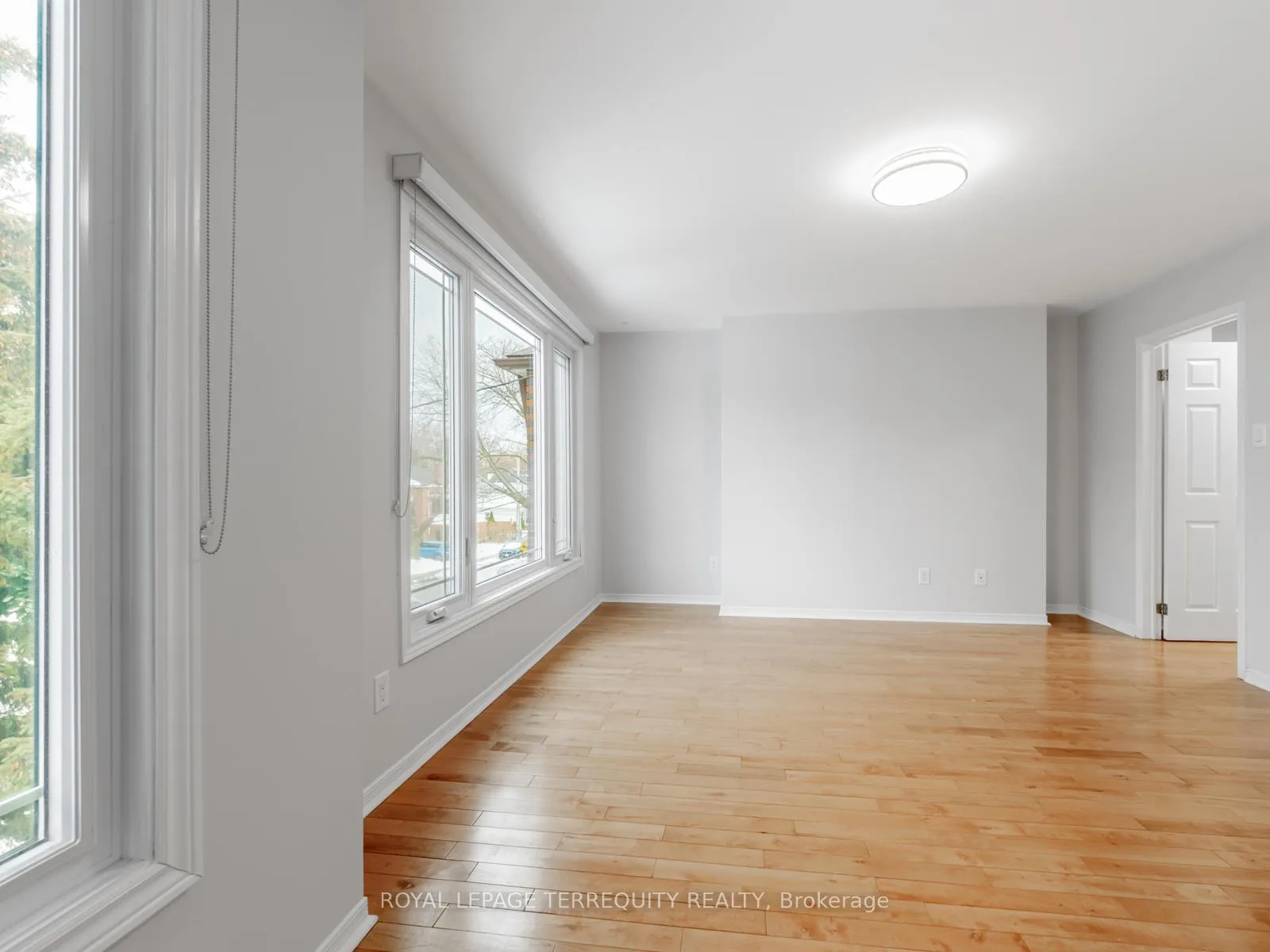 Photo 20 of 533 Soudan Avenue, Toronto, Mount Pleasant East — HOMEH