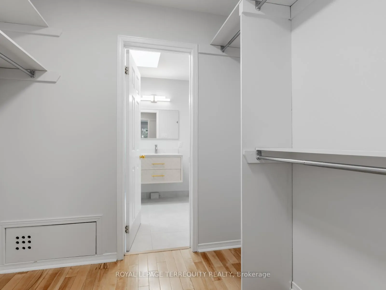Photo 21 of 533 Soudan Avenue, Toronto, Mount Pleasant East — HOMEH