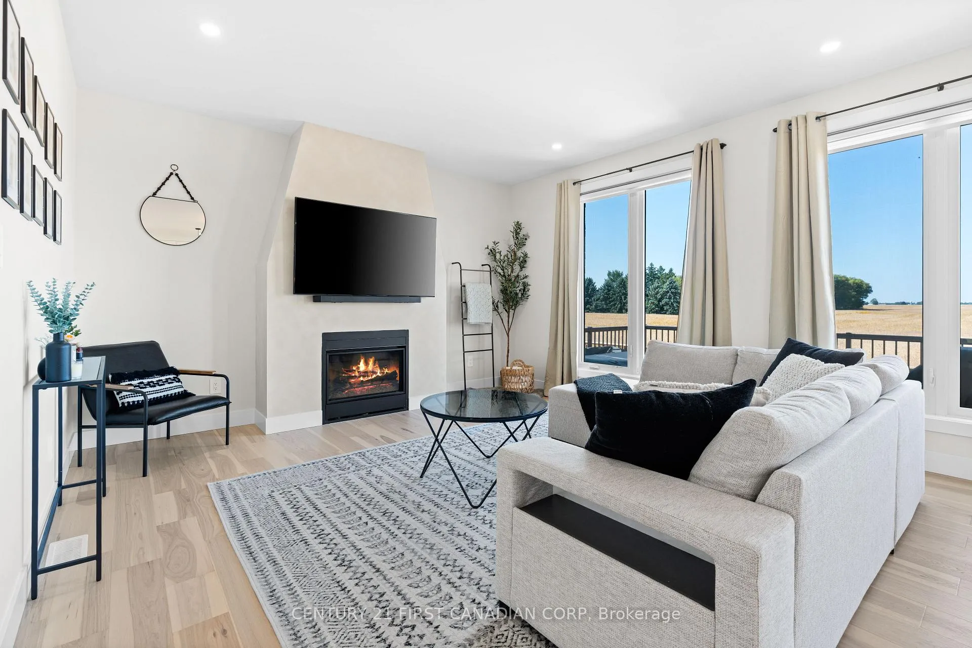 Photo 8 of Unit 1, 7966 Fallon Drive, Lucan Biddulph, Granton — HOMEH