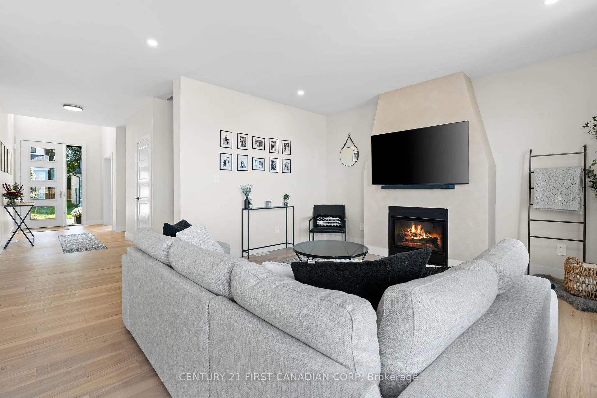 Photo 9 of Unit 1, 7966 Fallon Drive, Lucan Biddulph, Granton — HOMEH