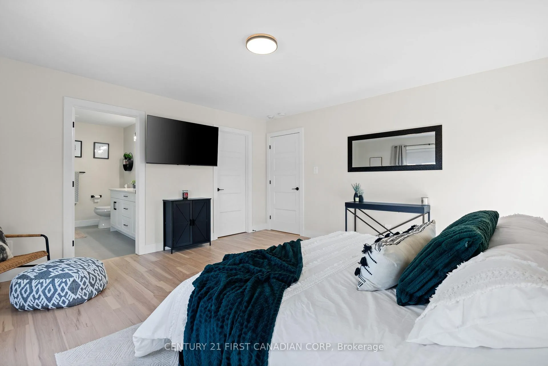 Photo 22 of Unit 1, 7966 Fallon Drive, Lucan Biddulph, Granton — HOMEH