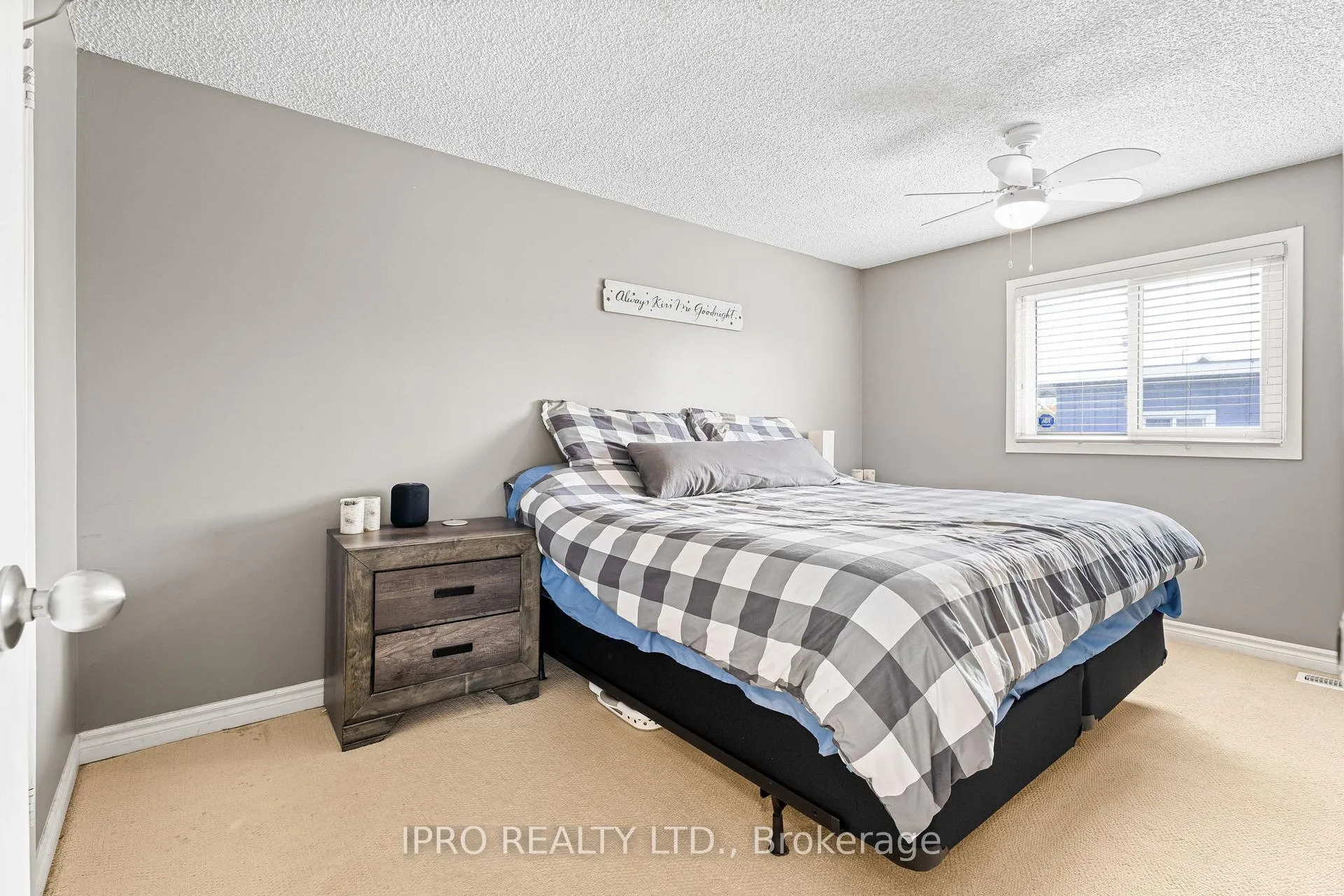 Photo 16 of 128 Homestead Place, Kitchener, Forest Heights — HOMEH