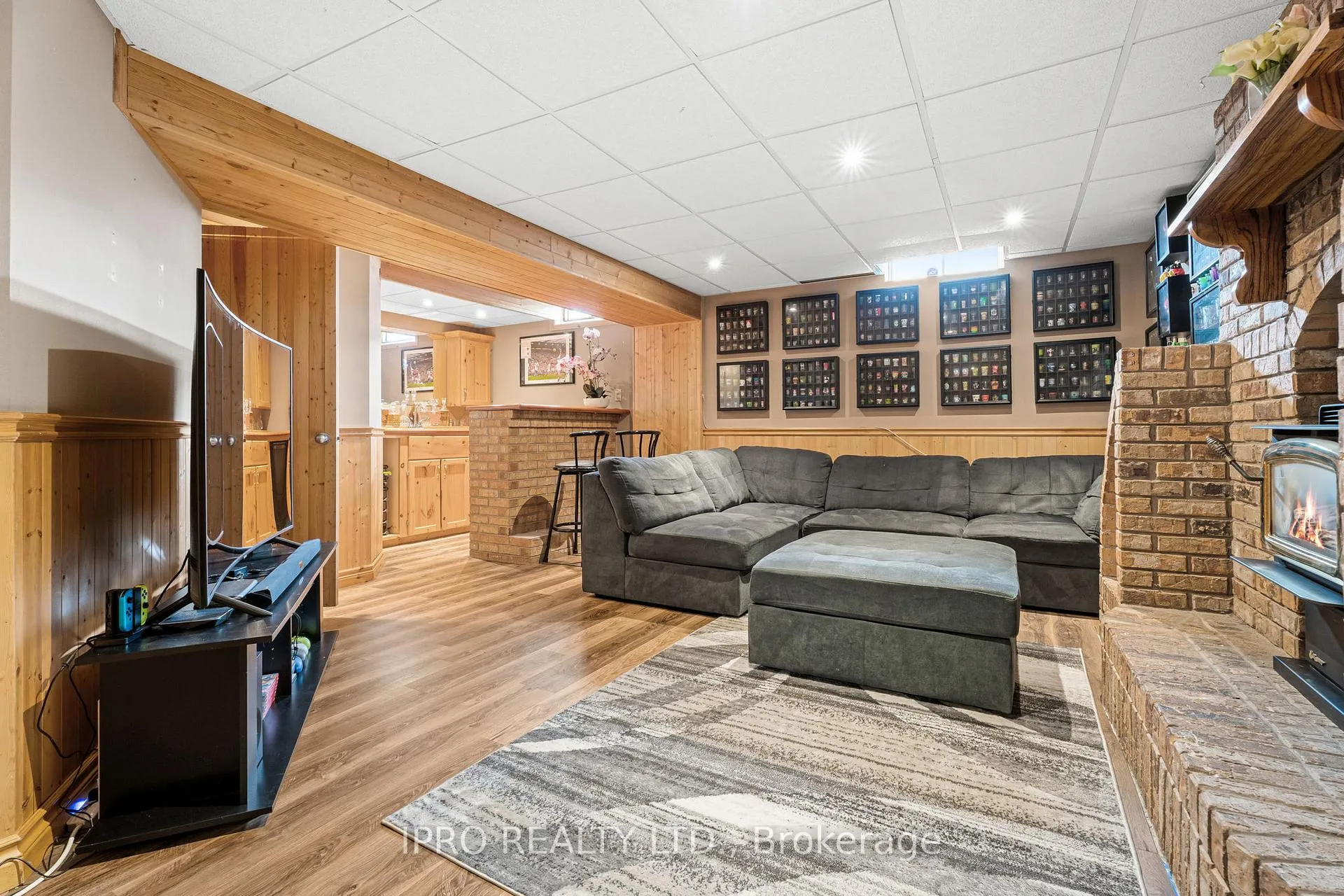 Photo 23 of 128 Homestead Place, Kitchener, Forest Heights — HOMEH