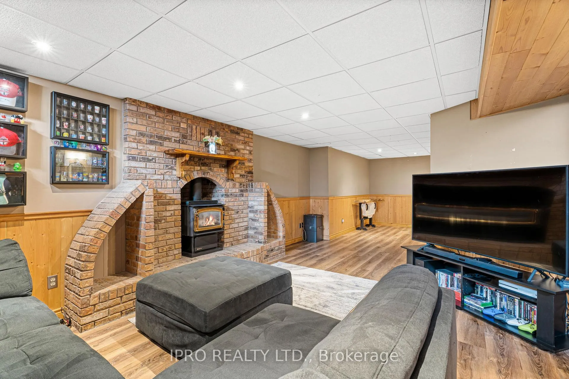 Photo 24 of 128 Homestead Place, Kitchener, Forest Heights — HOMEH