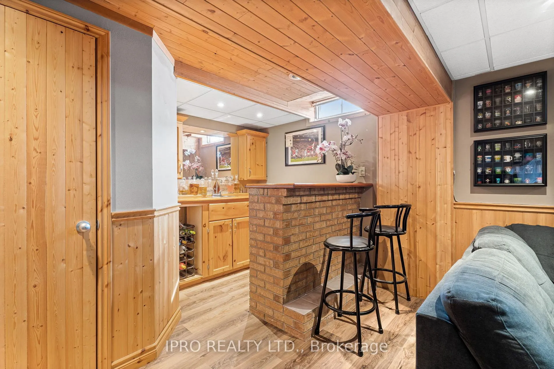 Photo 25 of 128 Homestead Place, Kitchener, Forest Heights — HOMEH